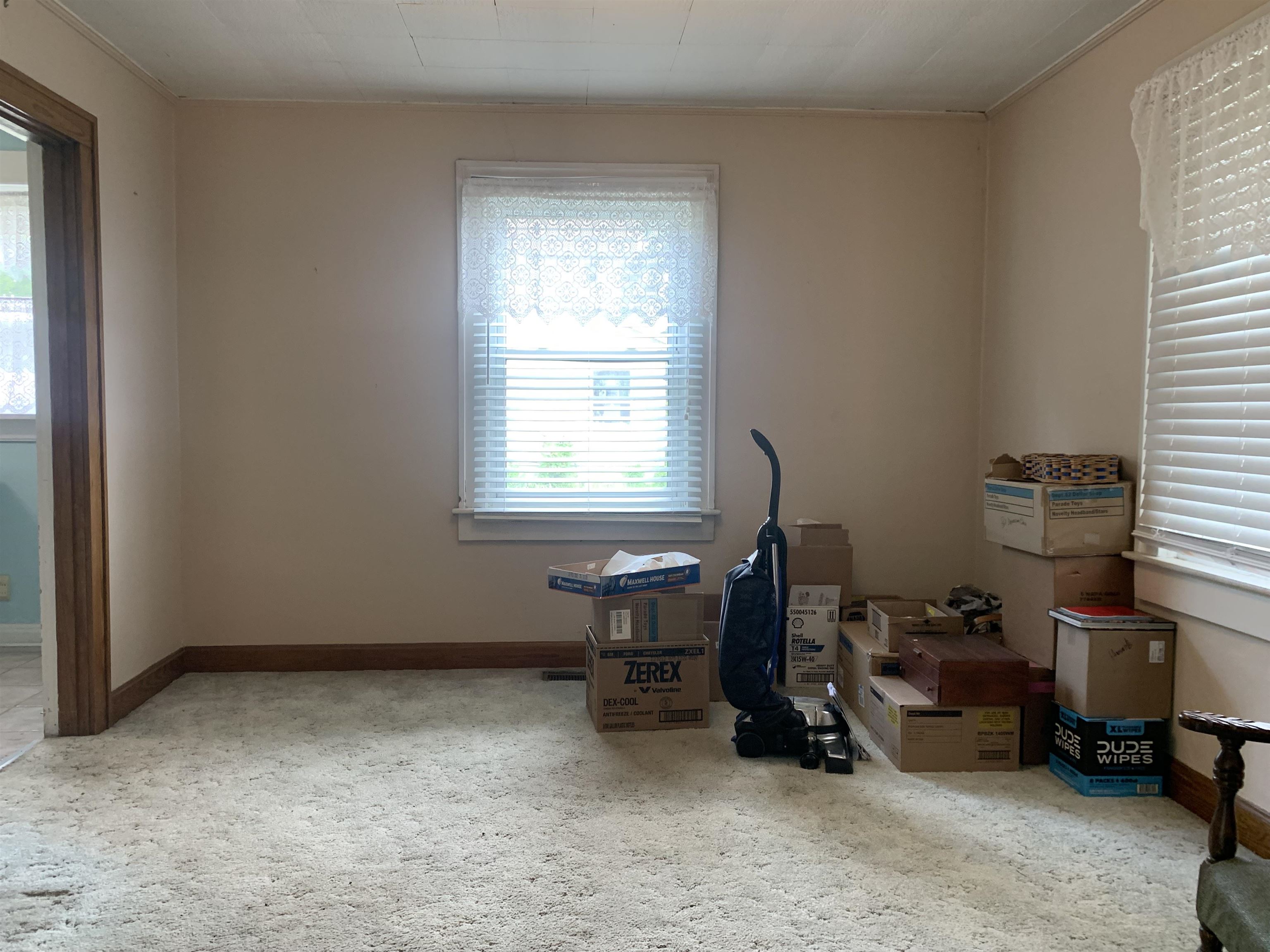 401 Booth Ave., Owensboro, Kentucky 42301, 4 Bedrooms Bedrooms, ,1 BathroomBathrooms,Single Family Residence,For Sale,Booth Ave.,89801