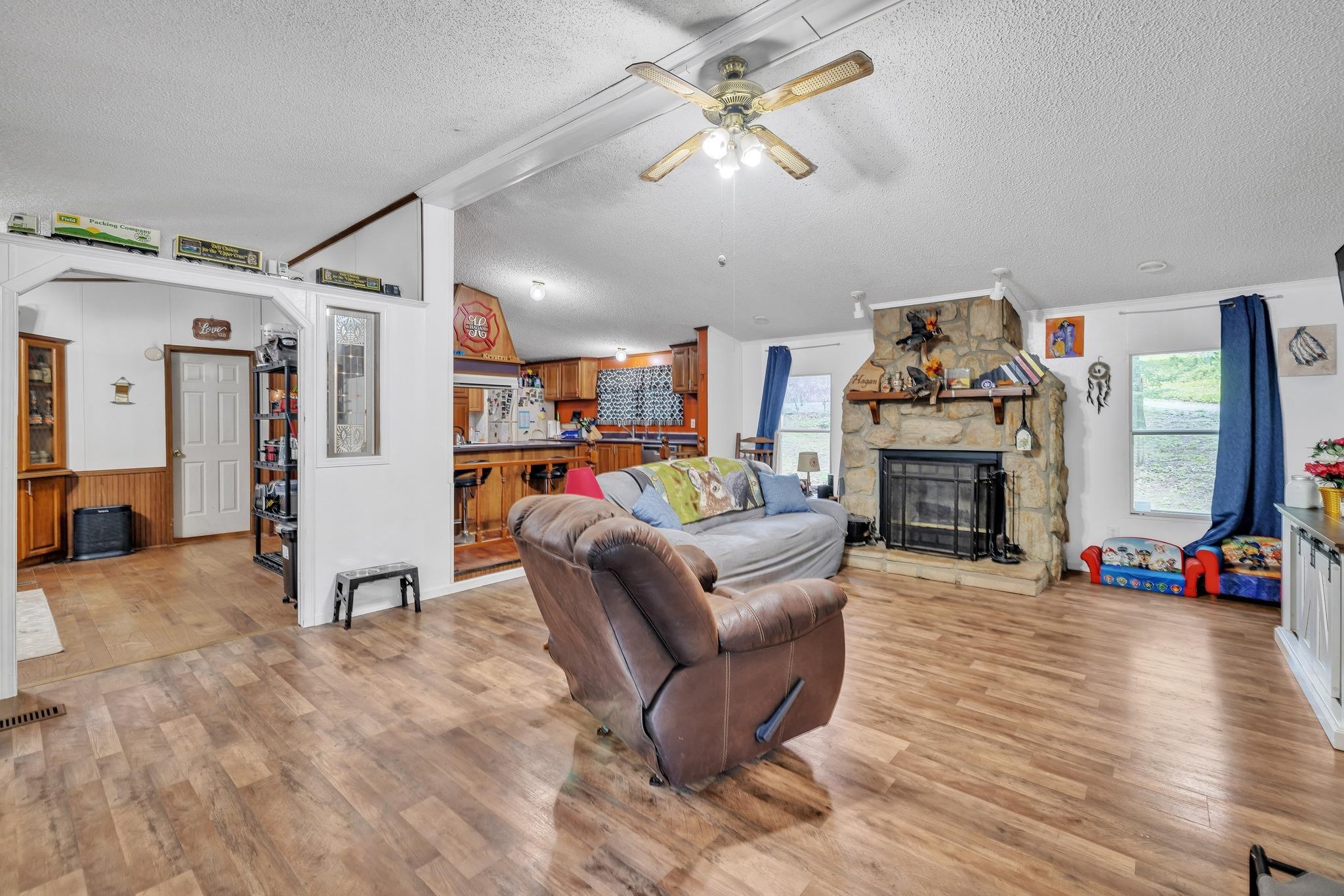 8041 State Route 762, Philpot, Kentucky 42366, 3 Bedrooms Bedrooms, ,2 BathroomsBathrooms,Single Family Residence,For Sale,State Route 762,89803