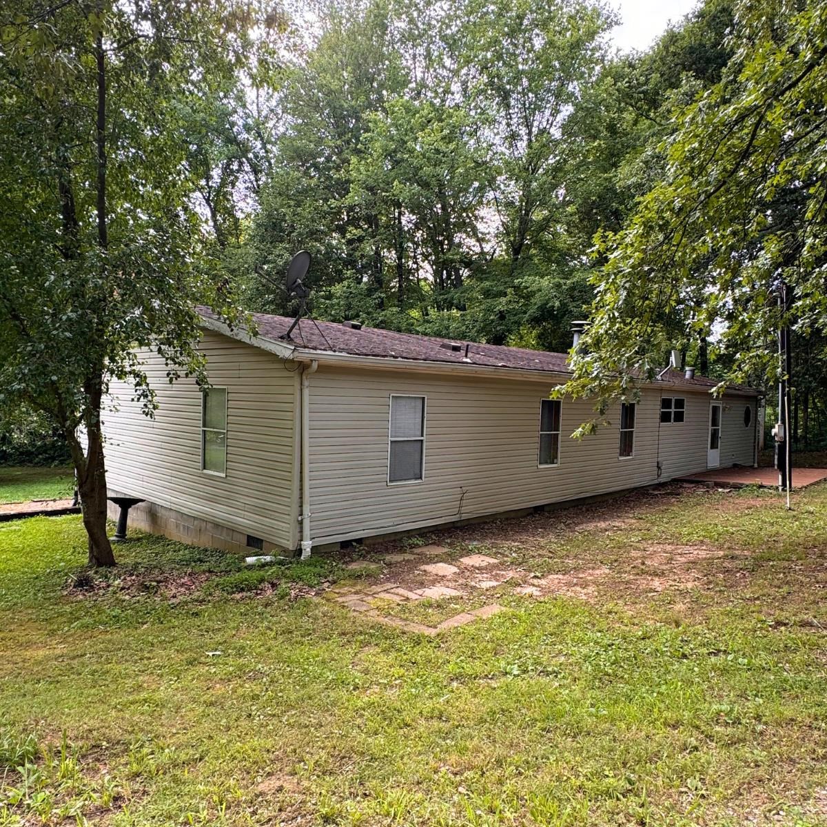 8041 State Route 762, Philpot, Kentucky 42366, 3 Bedrooms Bedrooms, ,2 BathroomsBathrooms,Single Family Residence,For Sale,State Route 762,89803