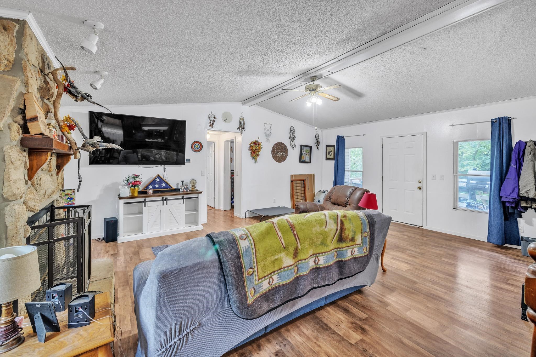 8041 State Route 762, Philpot, Kentucky 42366, 3 Bedrooms Bedrooms, ,2 BathroomsBathrooms,Single Family Residence,For Sale,State Route 762,89803