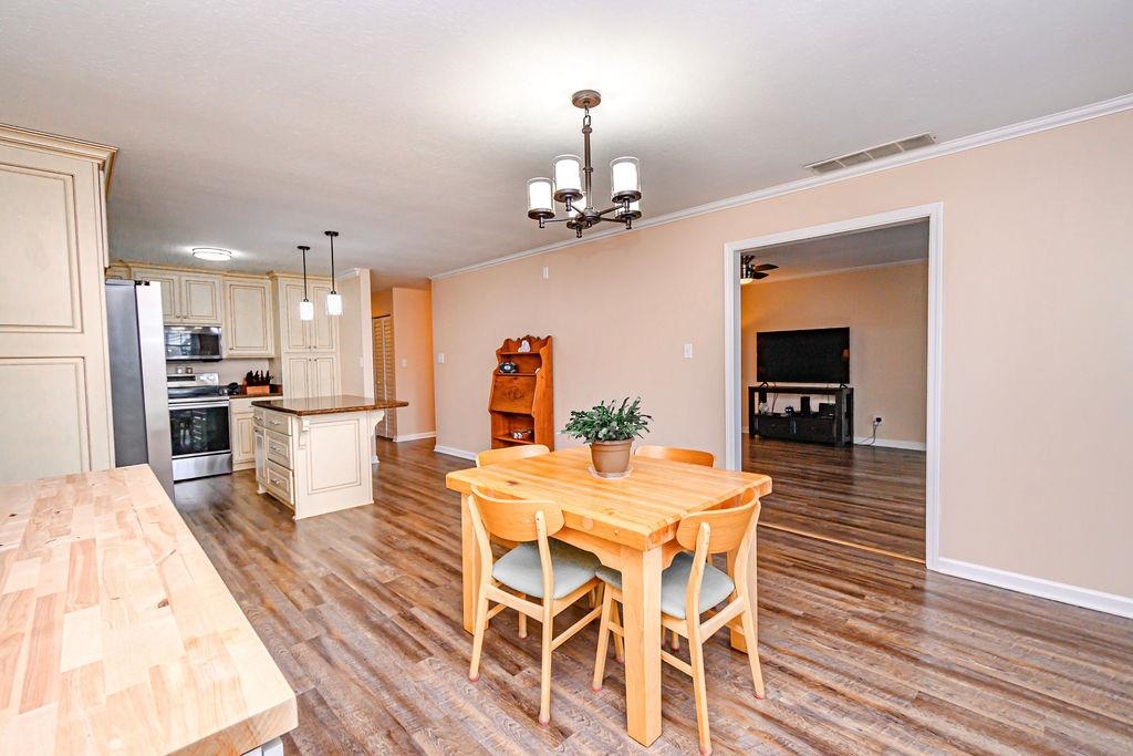 2532 Canonero Loop, Owensboro, Kentucky 42301, 3 Bedrooms Bedrooms, ,2 BathroomsBathrooms,Single Family Residence,For Sale,Canonero Loop,89805