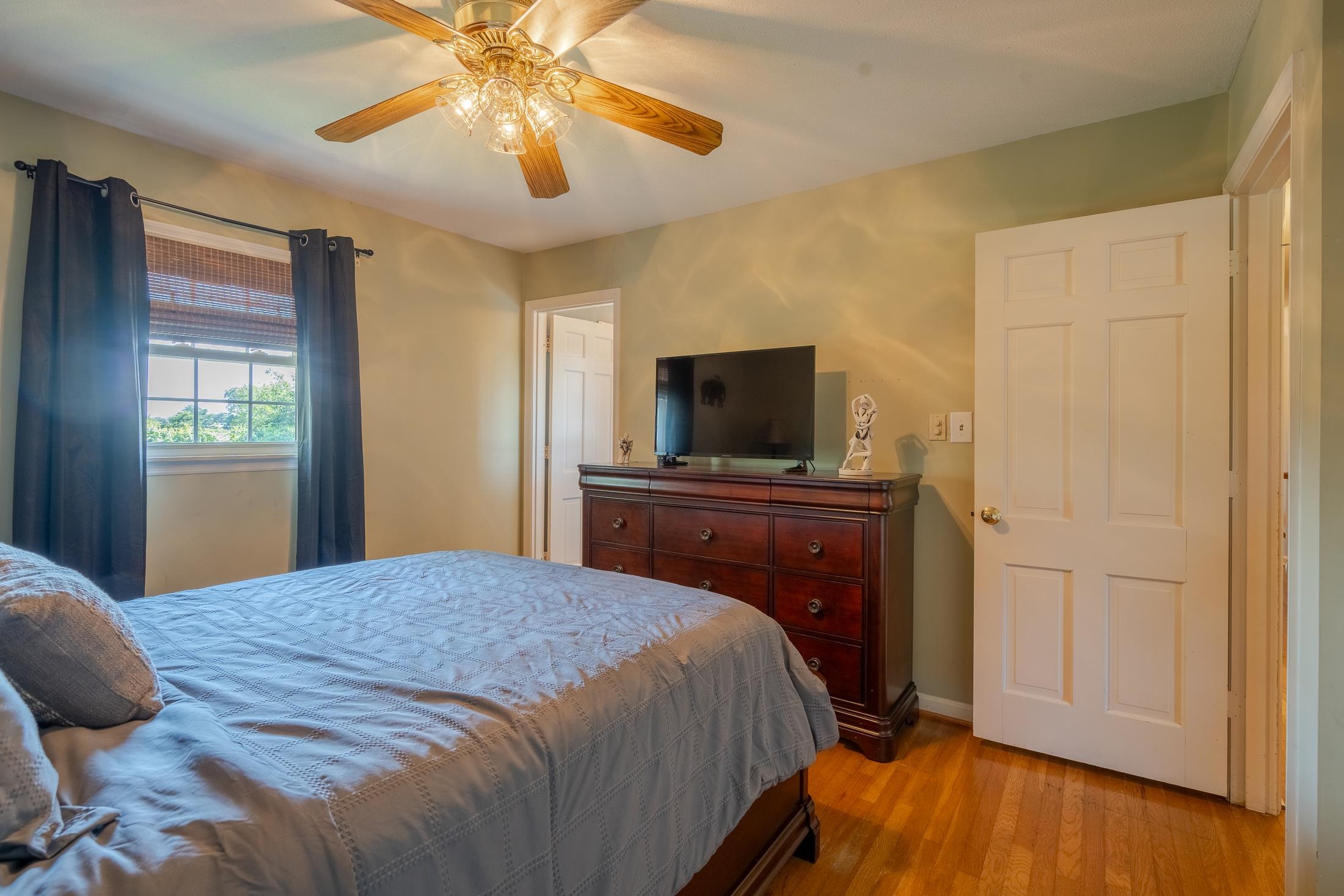 1646 Springdale Drive, Owensboro, Kentucky 42301, 5 Bedrooms Bedrooms, ,2 BathroomsBathrooms,Single Family Residence,For Sale,Springdale Drive,89811