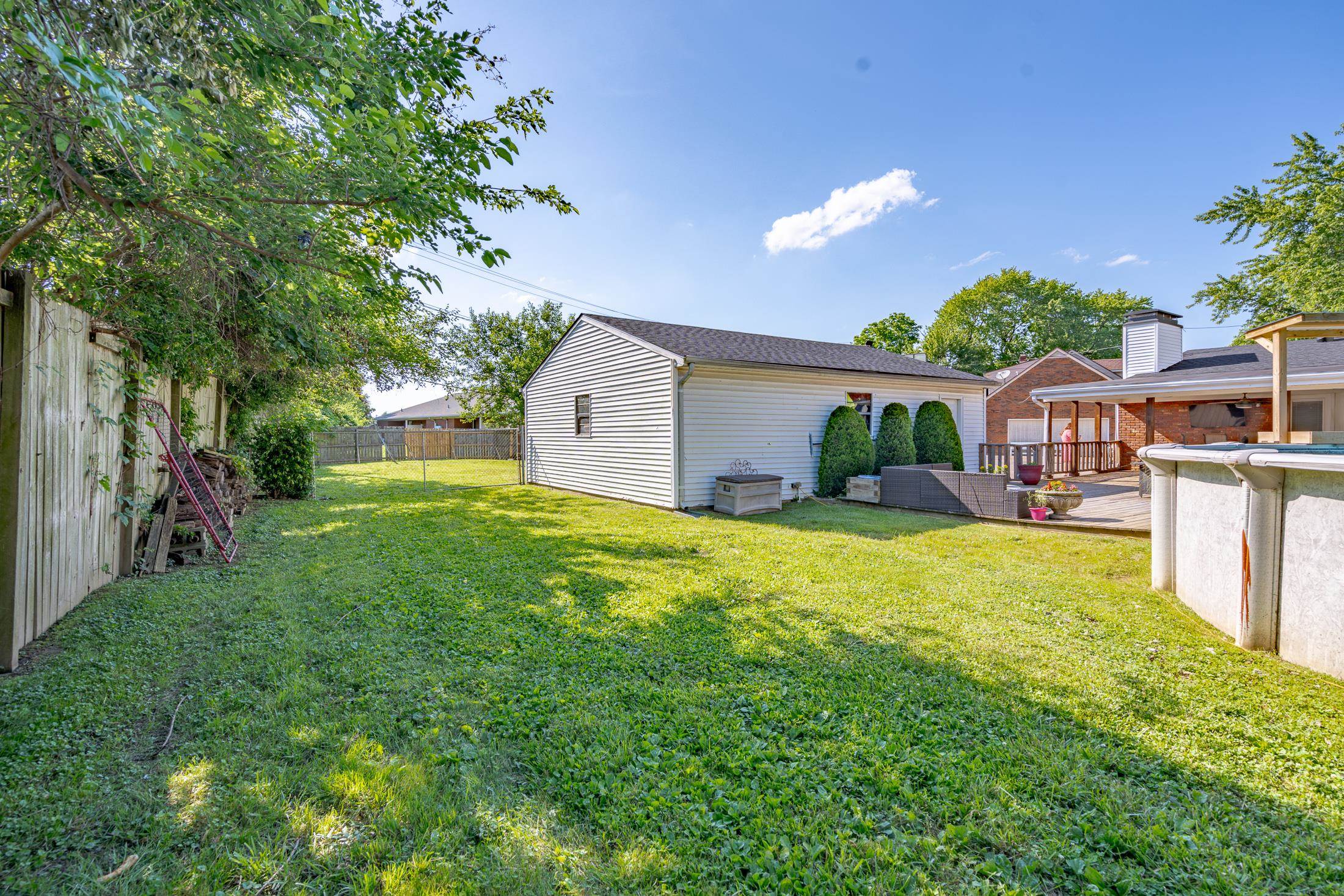 1646 Springdale Drive, Owensboro, Kentucky 42301, 5 Bedrooms Bedrooms, ,2 BathroomsBathrooms,Single Family Residence,For Sale,Springdale Drive,89811