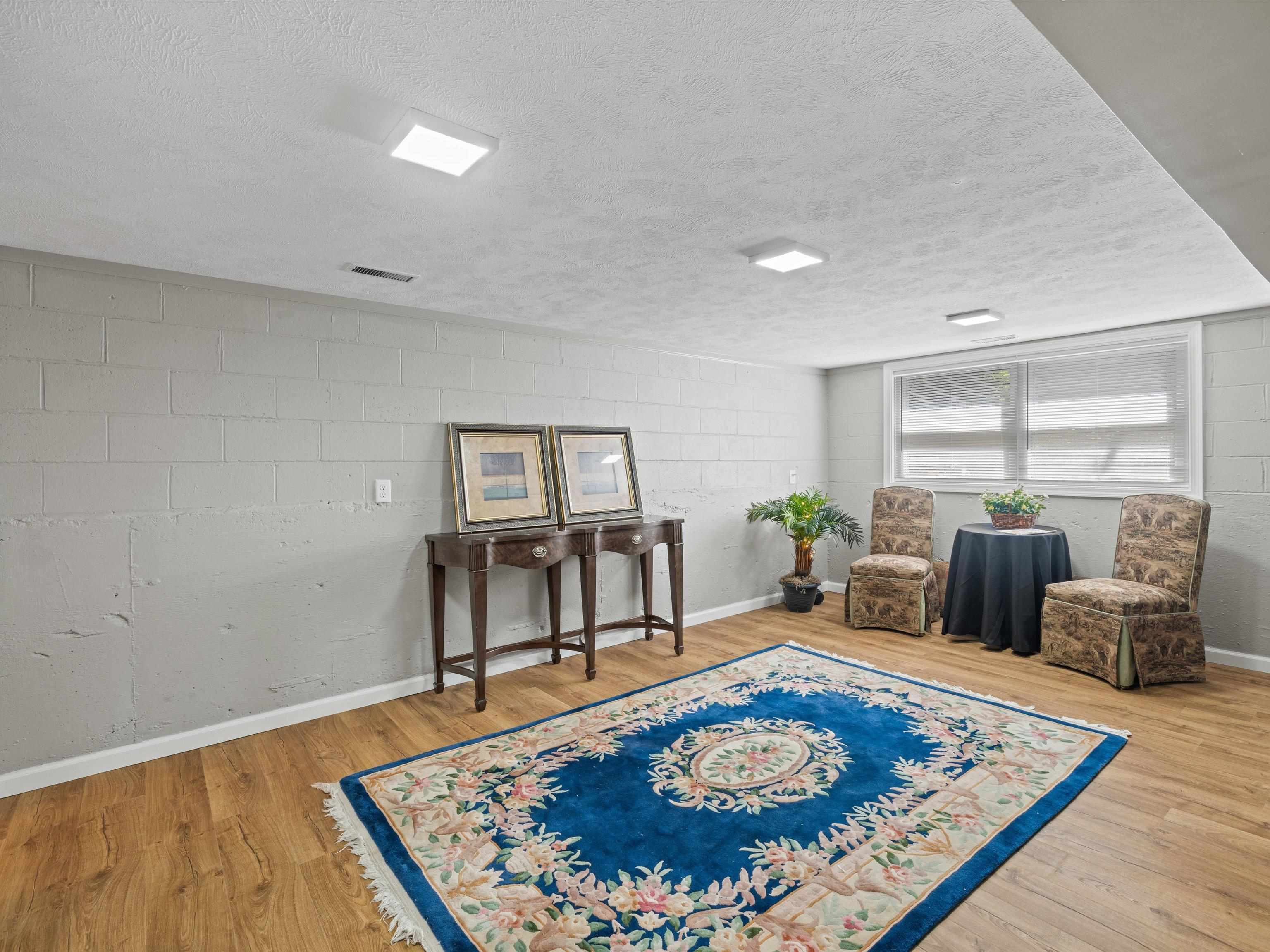1808 Mt Vernon Drive, Owensboro, Kentucky 42303, 4 Bedrooms Bedrooms, ,2 BathroomsBathrooms,Single Family Residence,For Sale,Mt Vernon Drive,89812