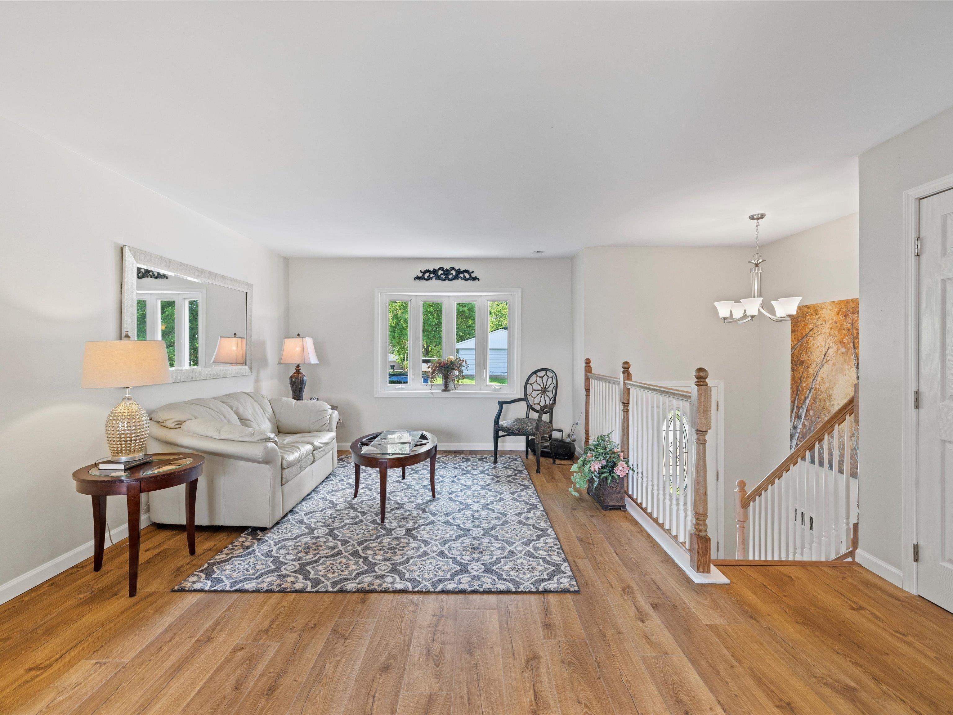 1808 Mt Vernon Drive, Owensboro, Kentucky 42303, 4 Bedrooms Bedrooms, ,2 BathroomsBathrooms,Single Family Residence,For Sale,Mt Vernon Drive,89812