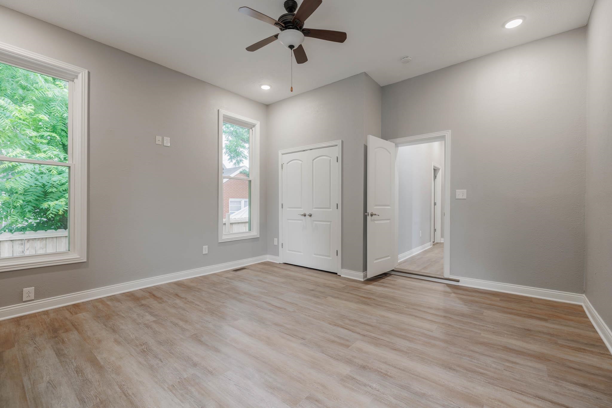 904 12th Street, Owensboro, Kentucky 42301, 2 Bedrooms Bedrooms, ,1 BathroomBathrooms,Single Family Residence,For Sale,12th Street,89813