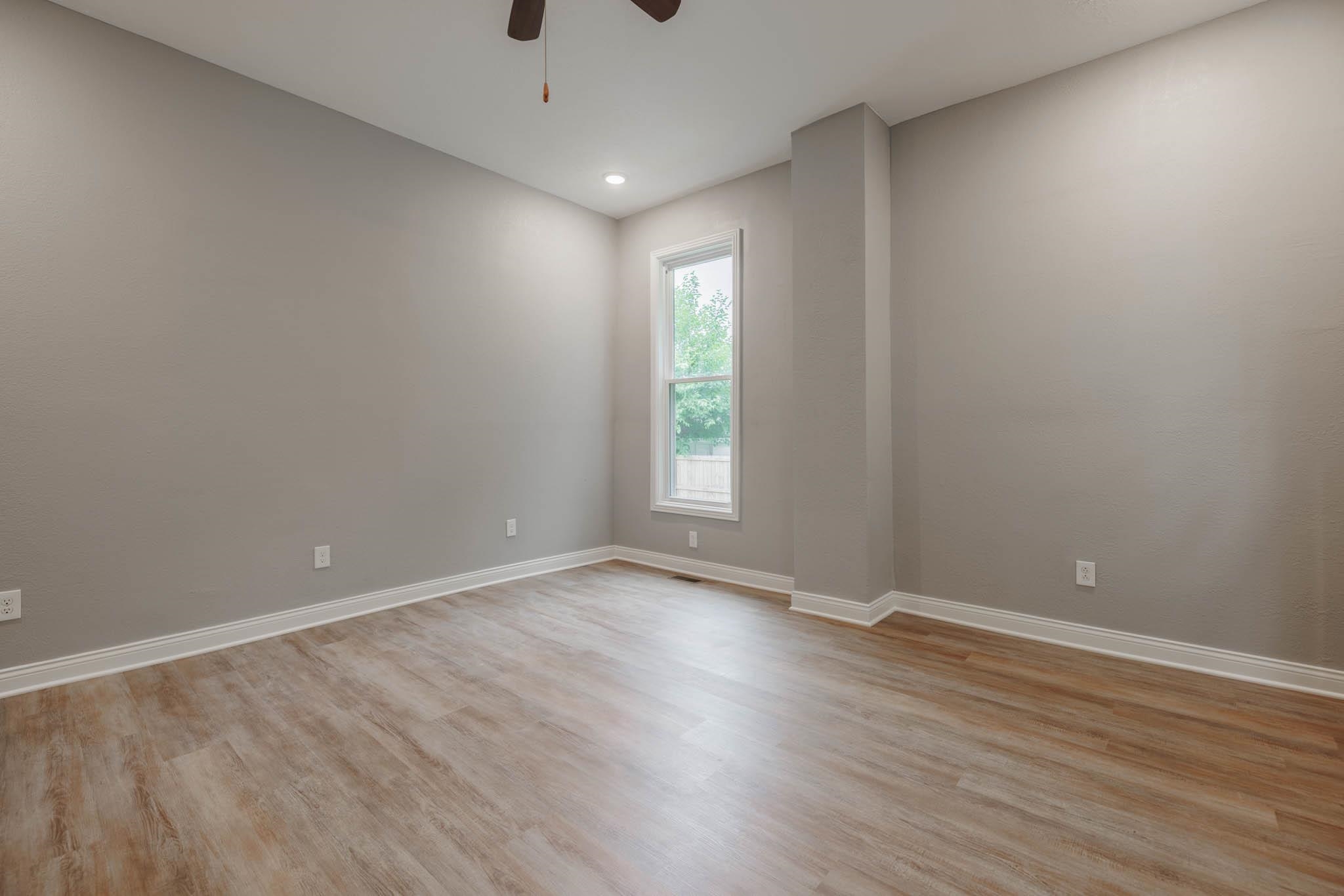 904 12th Street, Owensboro, Kentucky 42301, 2 Bedrooms Bedrooms, ,1 BathroomBathrooms,Single Family Residence,For Sale,12th Street,89813