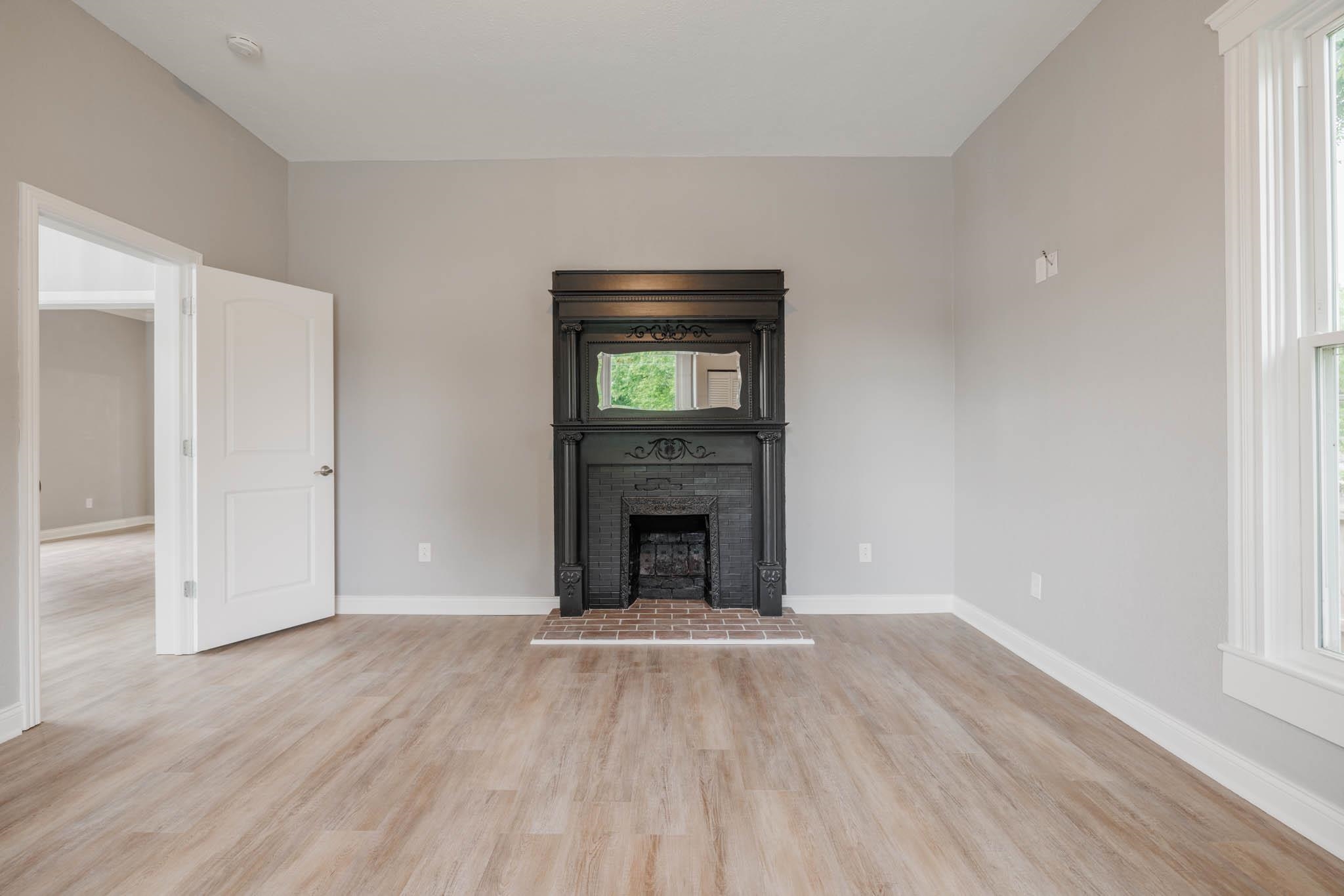904 12th Street, Owensboro, Kentucky 42301, 2 Bedrooms Bedrooms, ,1 BathroomBathrooms,Single Family Residence,For Sale,12th Street,89813