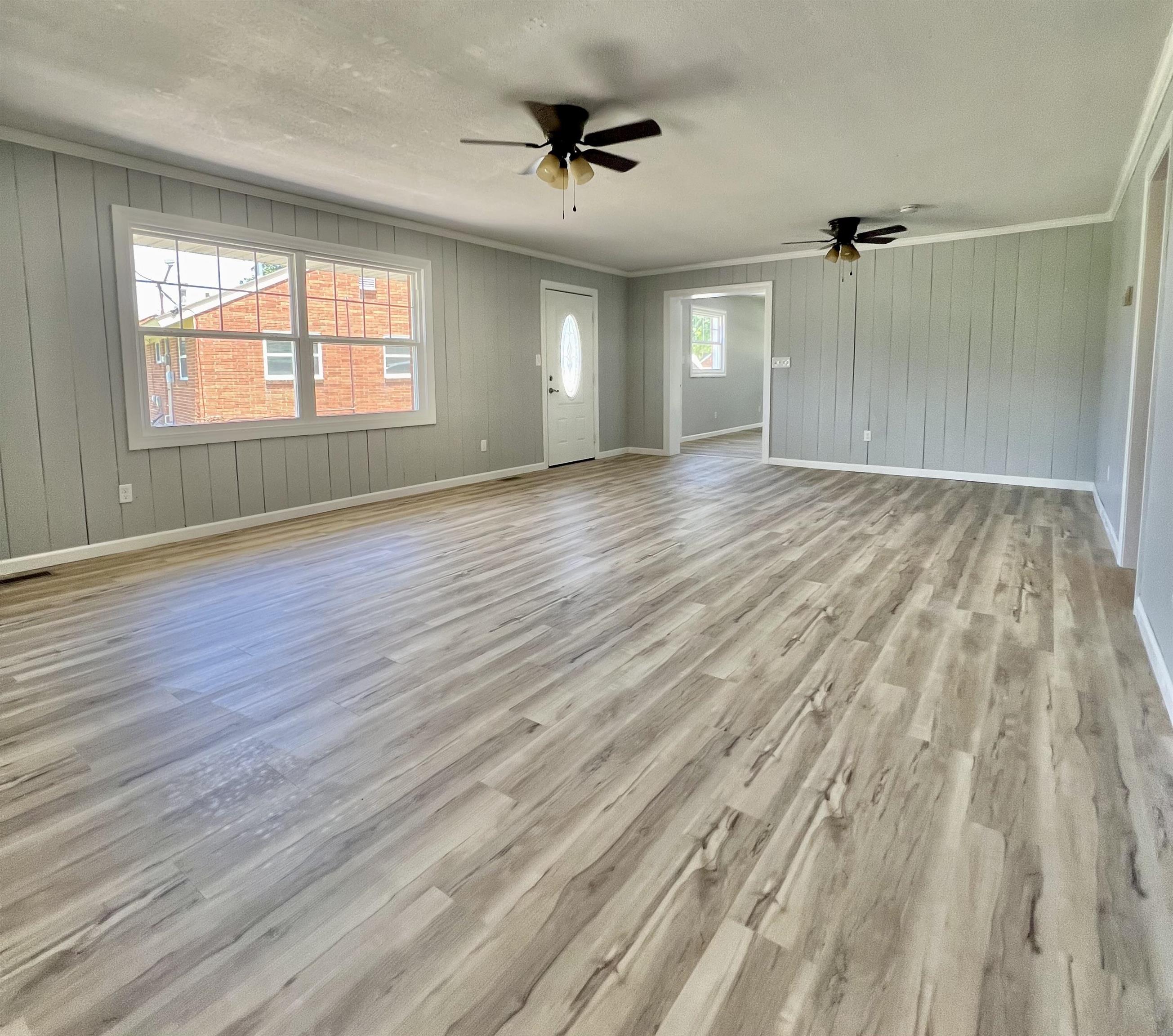 3818 Longfellow Drive, Owensboro, Kentucky 42303, 3 Bedrooms Bedrooms, ,2 BathroomsBathrooms,Single Family Residence,For Sale,Longfellow Drive,89816