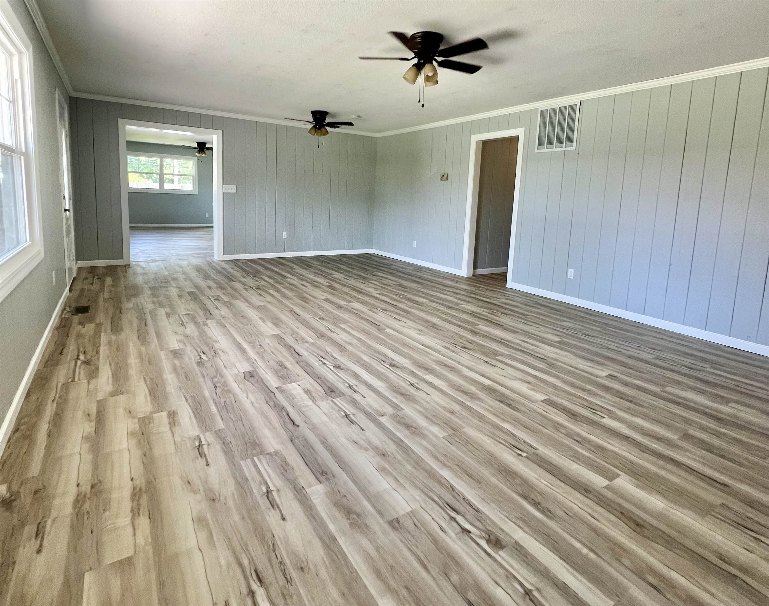 3818 Longfellow Drive, Owensboro, Kentucky 42303, 3 Bedrooms Bedrooms, ,2 BathroomsBathrooms,Single Family Residence,For Sale,Longfellow Drive,89816