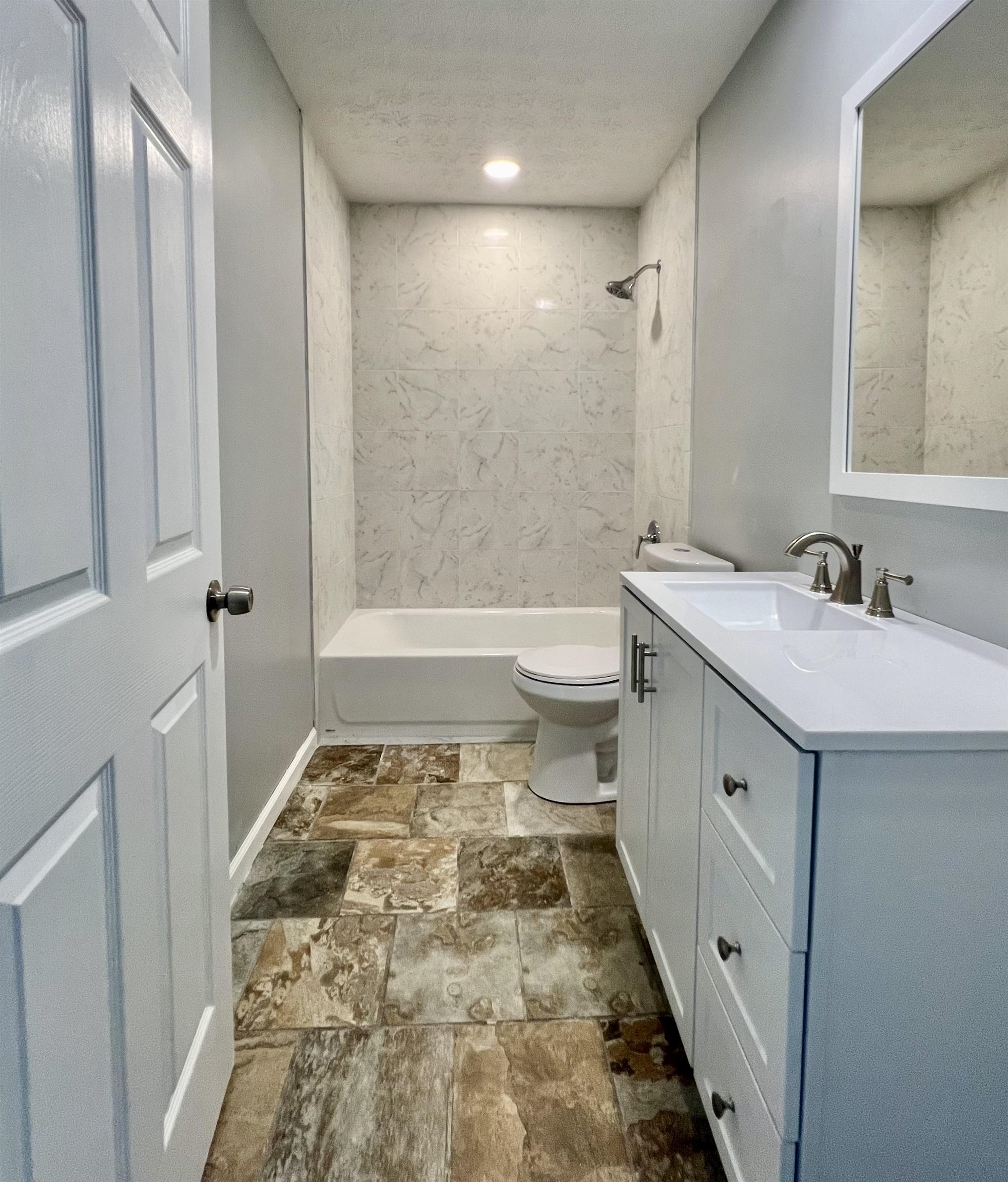 Fully remodeled bath.