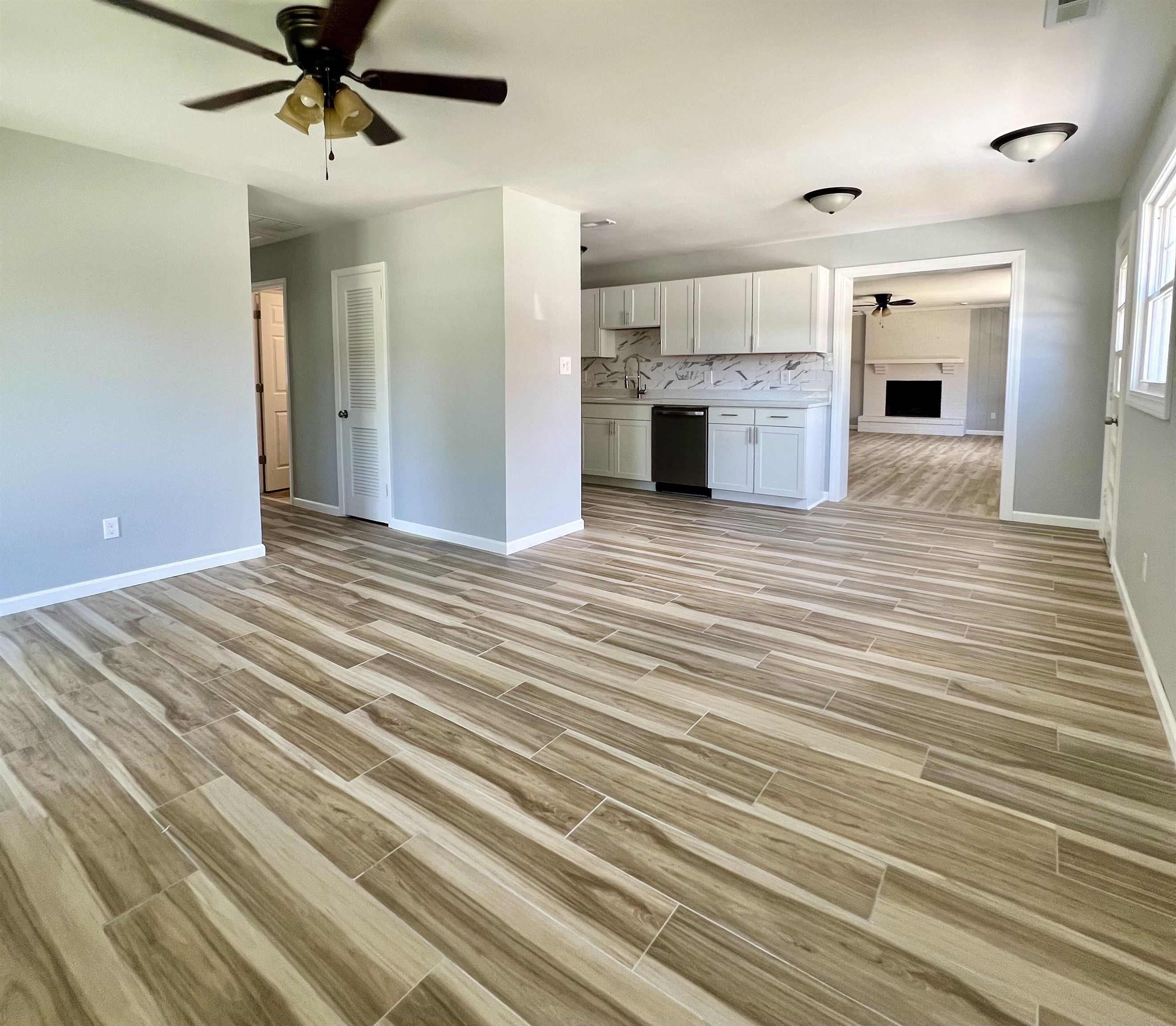 3818 Longfellow Drive, Owensboro, Kentucky 42303, 3 Bedrooms Bedrooms, ,2 BathroomsBathrooms,Single Family Residence,For Sale,Longfellow Drive,89816