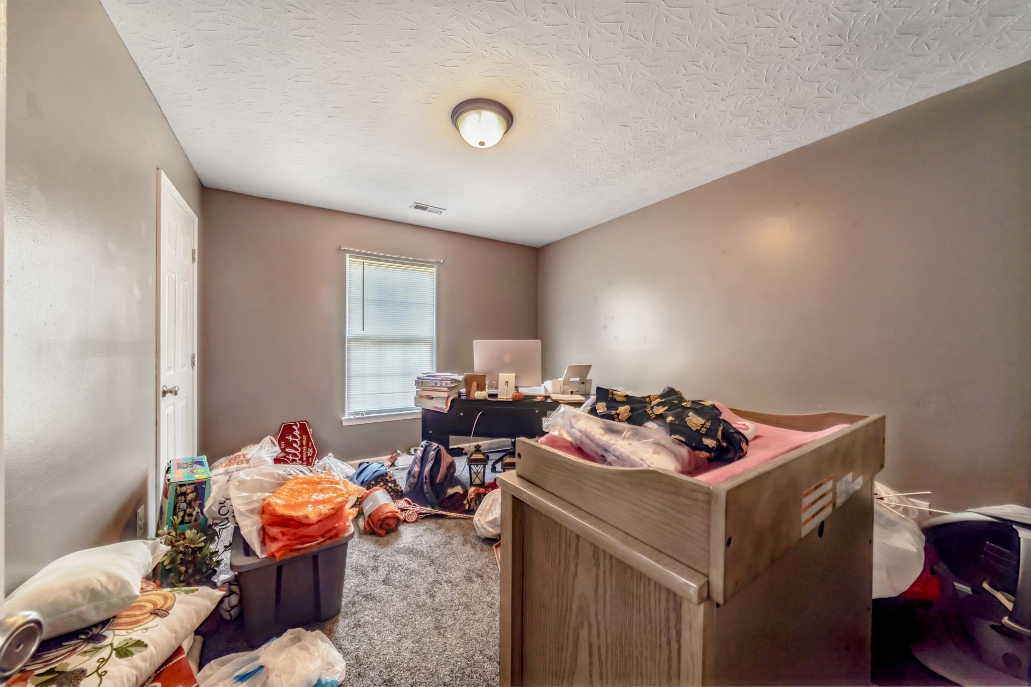 4991 Woodland Dr, Radcliff, Kentucky 40160, 4 Bedrooms Bedrooms, ,3 BathroomsBathrooms,Single Family Residence,For Sale,Woodland Dr,89817