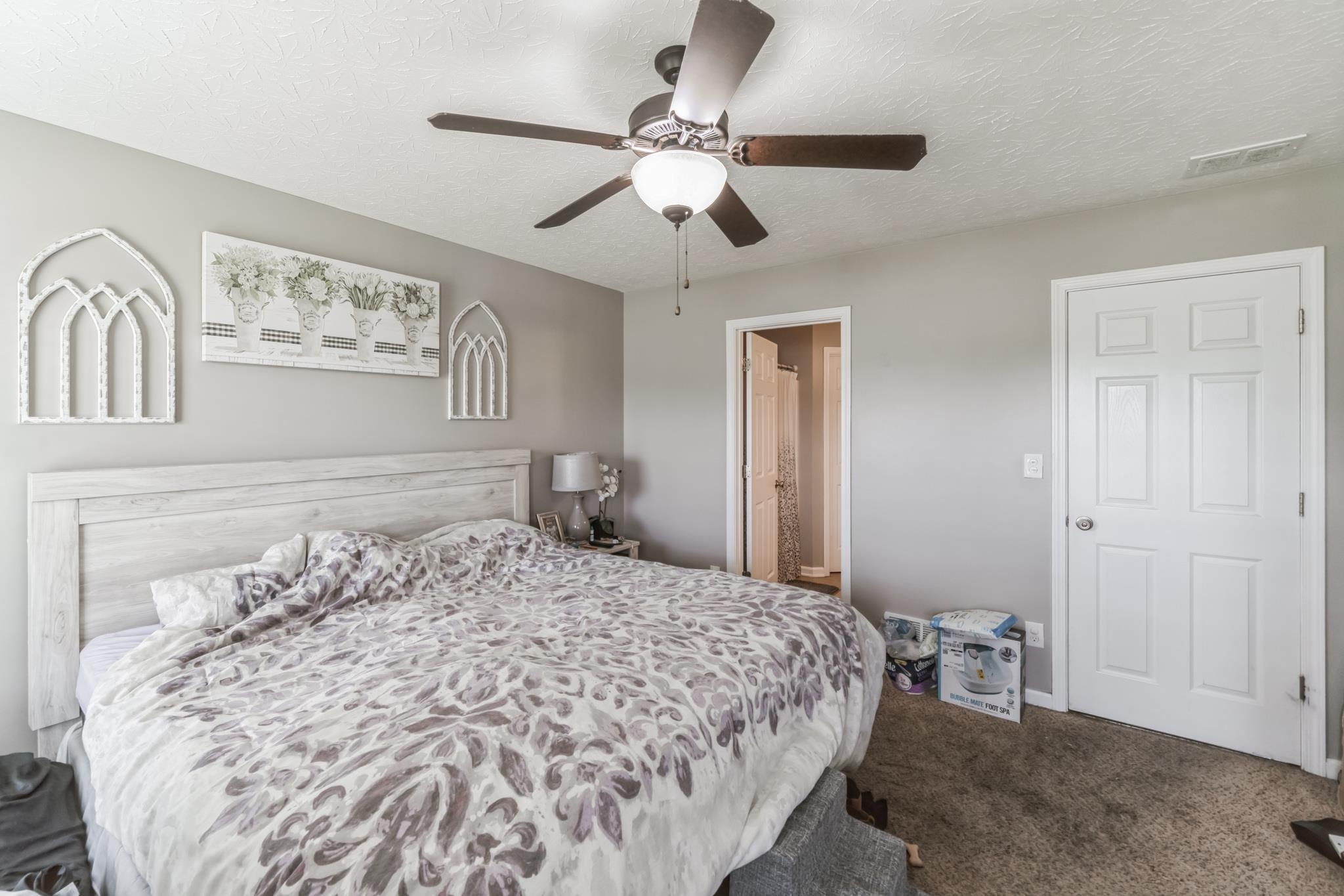 4991 Woodland Dr, Radcliff, Kentucky 40160, 4 Bedrooms Bedrooms, ,3 BathroomsBathrooms,Single Family Residence,For Sale,Woodland Dr,89817