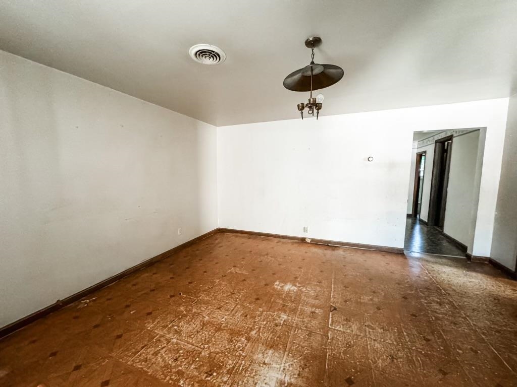 816 W 12th Street, Owensboro, Kentucky 42301, 3 Bedrooms Bedrooms, ,1 BathroomBathrooms,Single Family Residence,For Sale,W 12th Street,89818