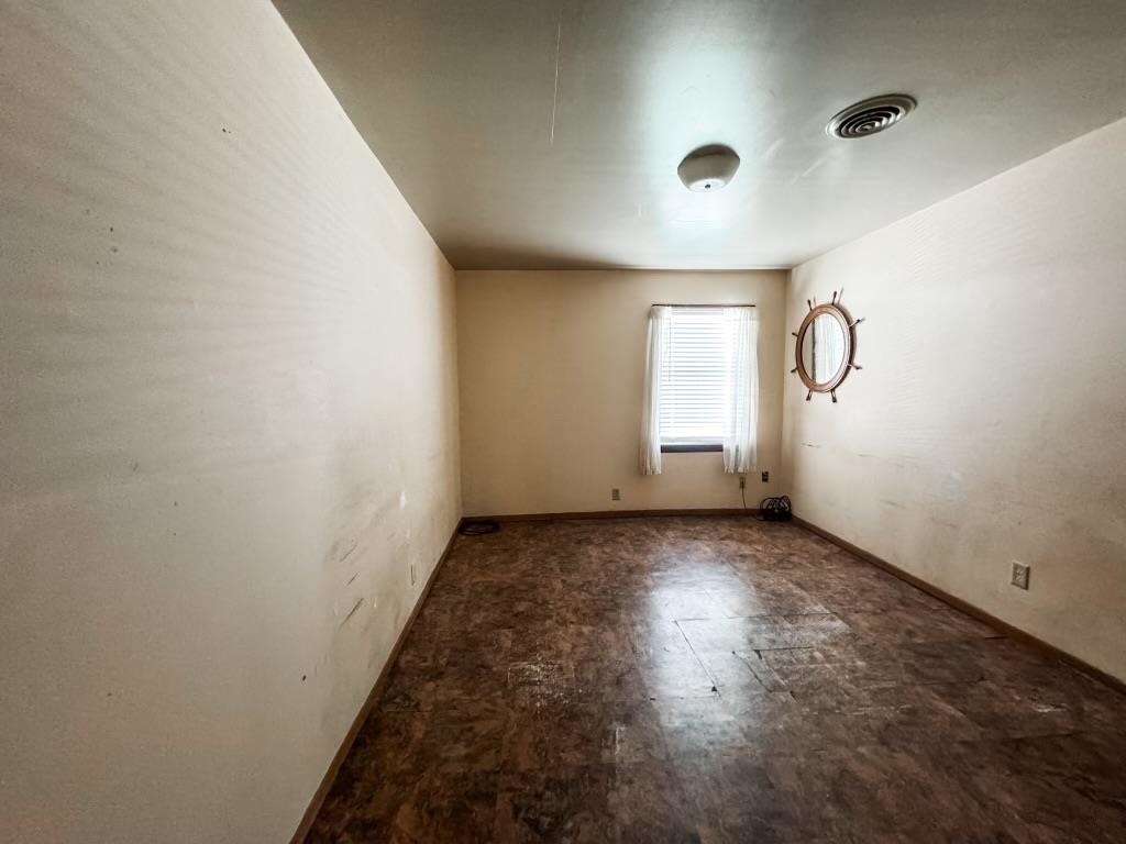 816 W 12th Street, Owensboro, Kentucky 42301, 3 Bedrooms Bedrooms, ,1 BathroomBathrooms,Single Family Residence,For Sale,W 12th Street,89818