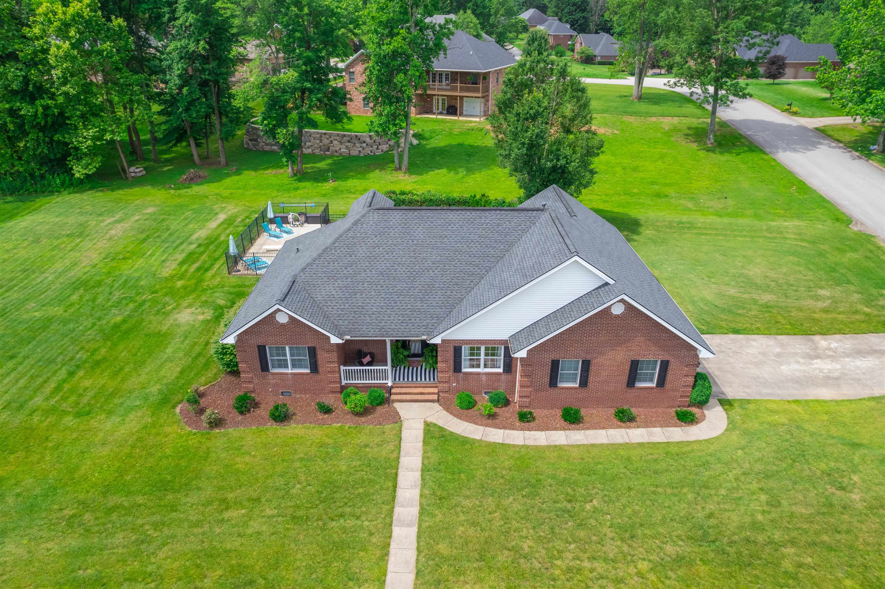 6140 Stanford Ct, Owensboro, Kentucky 42303, 4 Bedrooms Bedrooms, ,3 BathroomsBathrooms,Ranch,For Sale,6140 Stanford Ct,89819