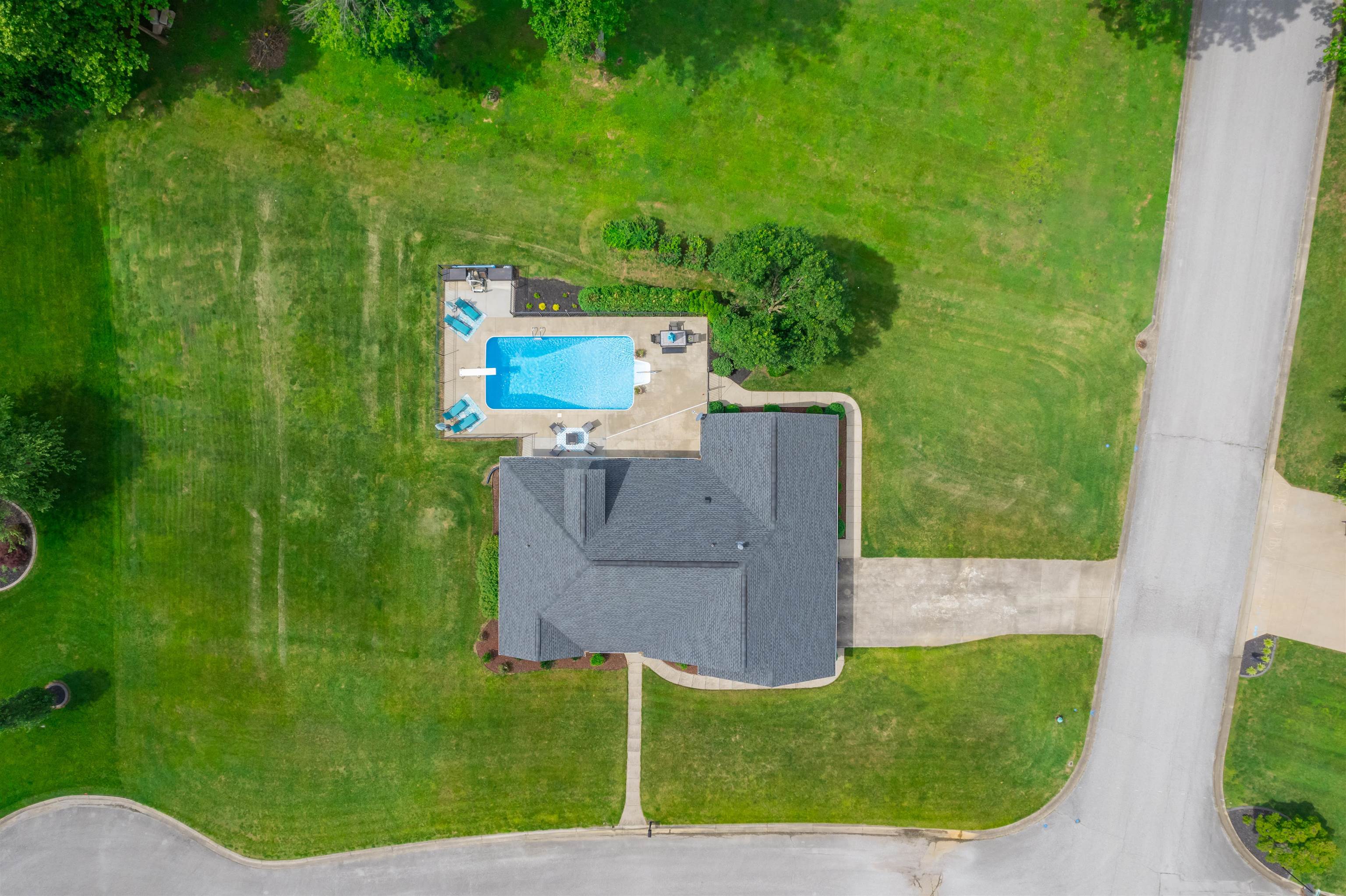 6140 Stanford Ct, Owensboro, Kentucky 42303, 4 Bedrooms Bedrooms, ,3 BathroomsBathrooms,Ranch,For Sale,6140 Stanford Ct,89819