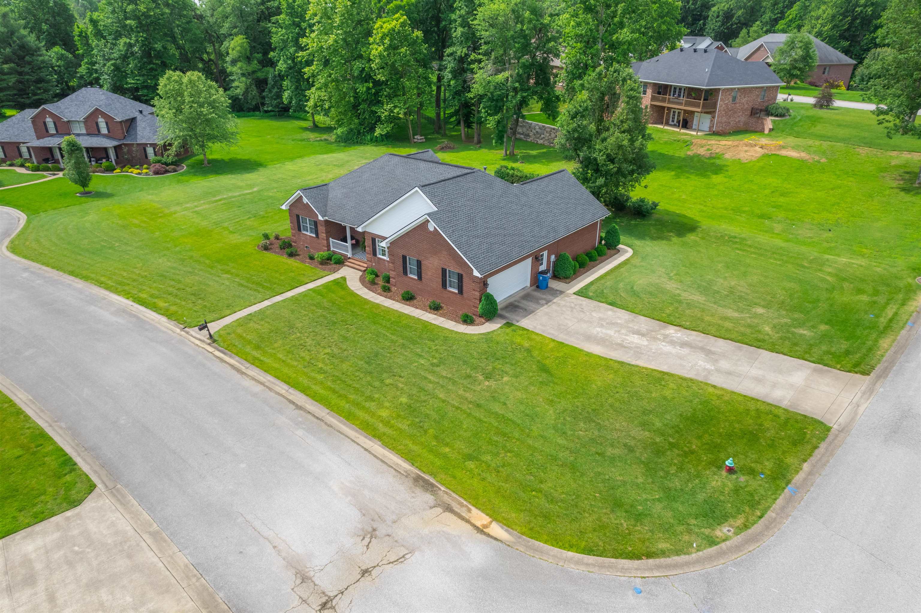 6140 Stanford Ct, Owensboro, Kentucky 42303, 4 Bedrooms Bedrooms, ,3 BathroomsBathrooms,Ranch,For Sale,6140 Stanford Ct,89819
