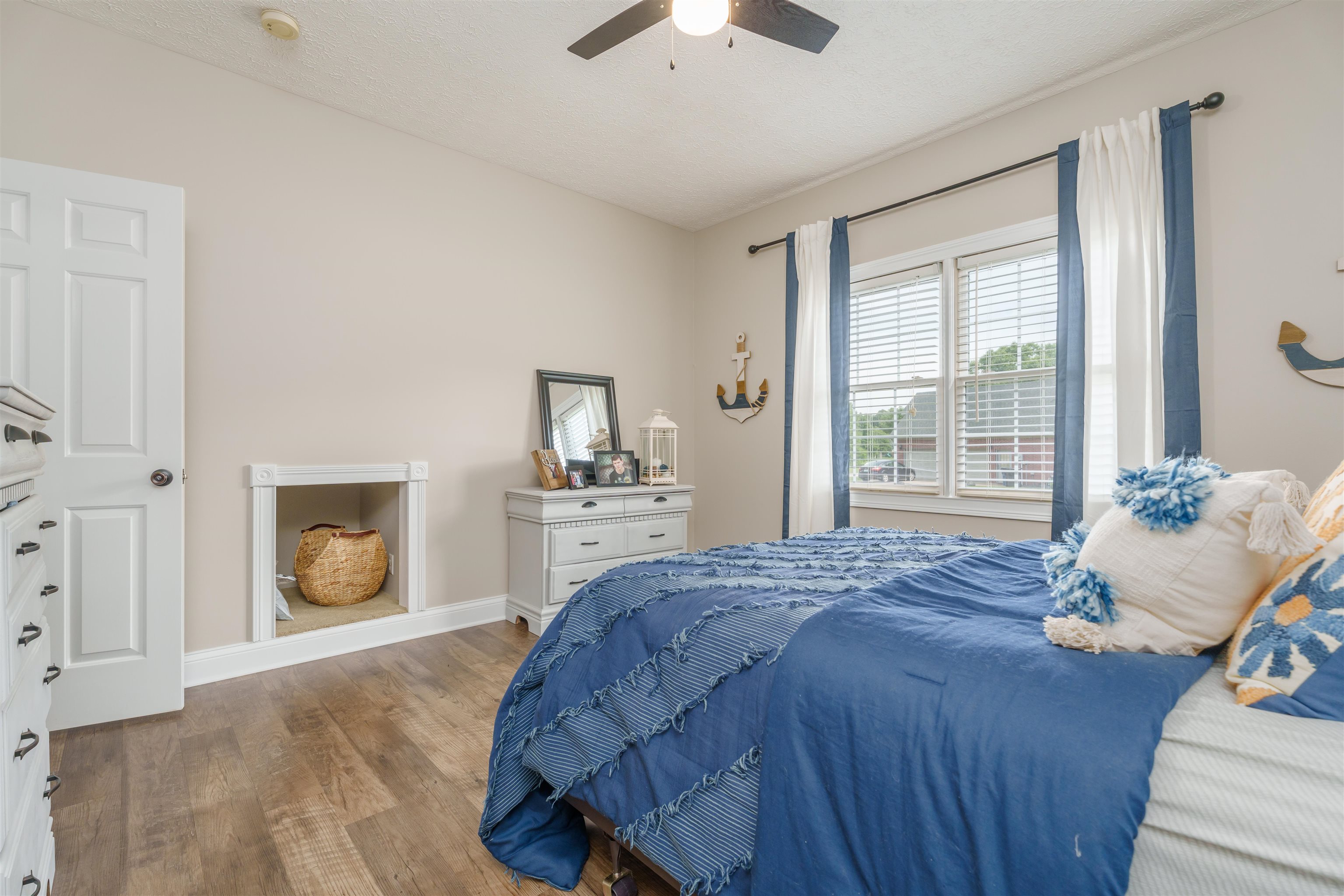 6140 Stanford Ct, Owensboro, Kentucky 42303, 4 Bedrooms Bedrooms, ,3 BathroomsBathrooms,Ranch,For Sale,6140 Stanford Ct,89819