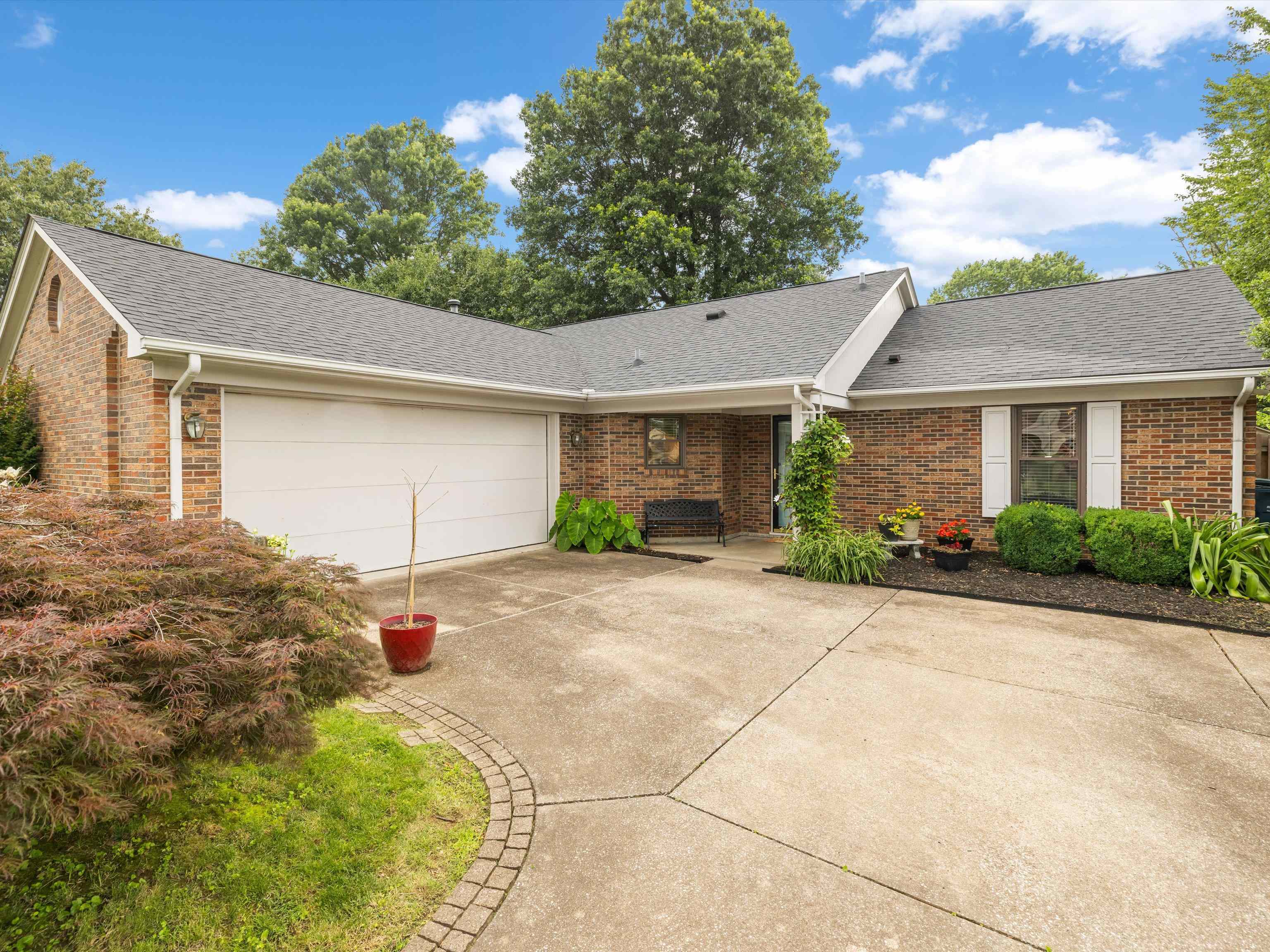 3419 Man O War Loop S, Owensboro, Kentucky 42303, 3 Bedrooms Bedrooms, ,2 BathroomsBathrooms,Single Family Residence,For Sale,Man O War Loop S,89820