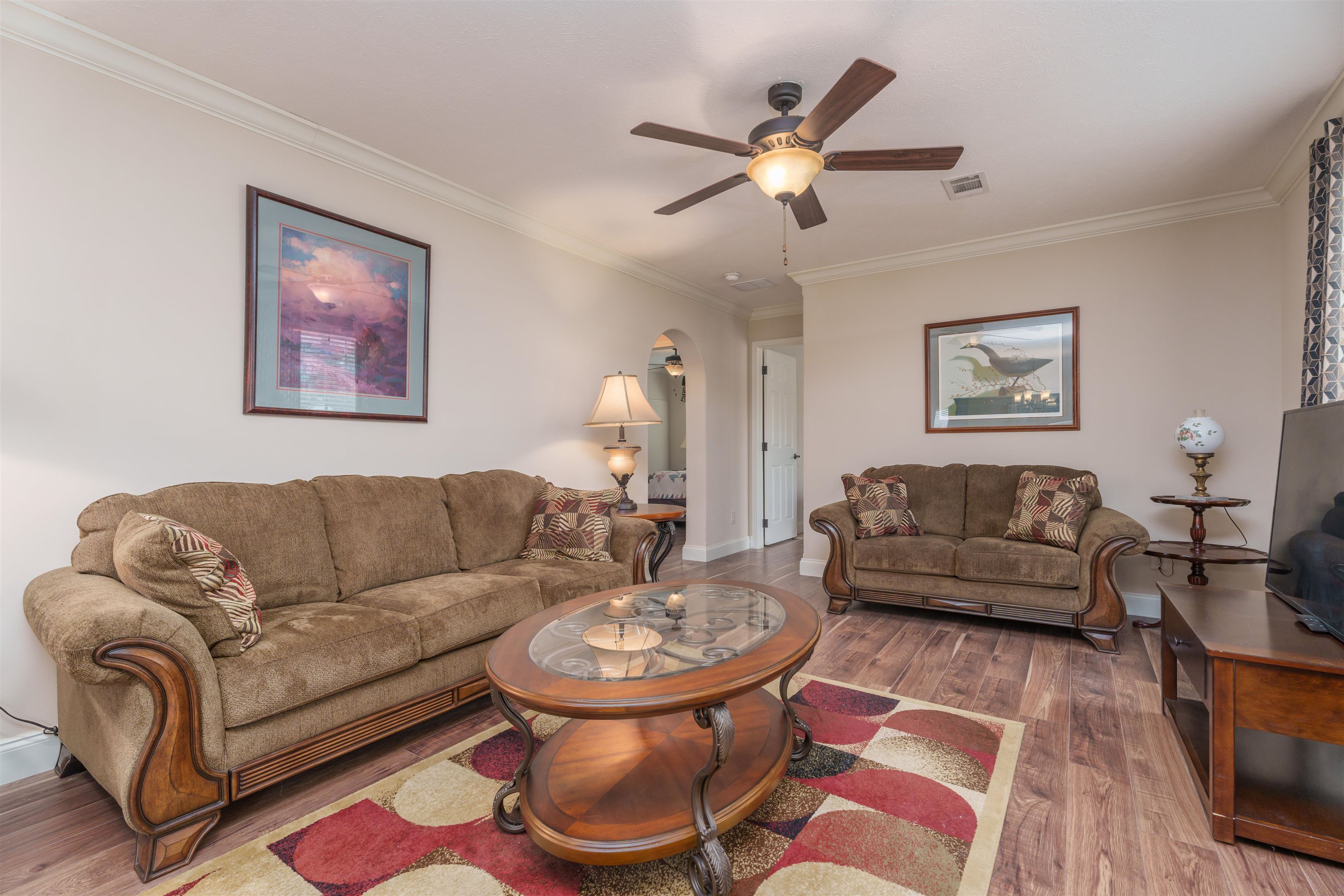 209 Hubert Court, Owensboro, Kentucky 42303, 3 Bedrooms Bedrooms, ,2 BathroomsBathrooms,Single Family Residence,For Sale,Hubert Court,89822