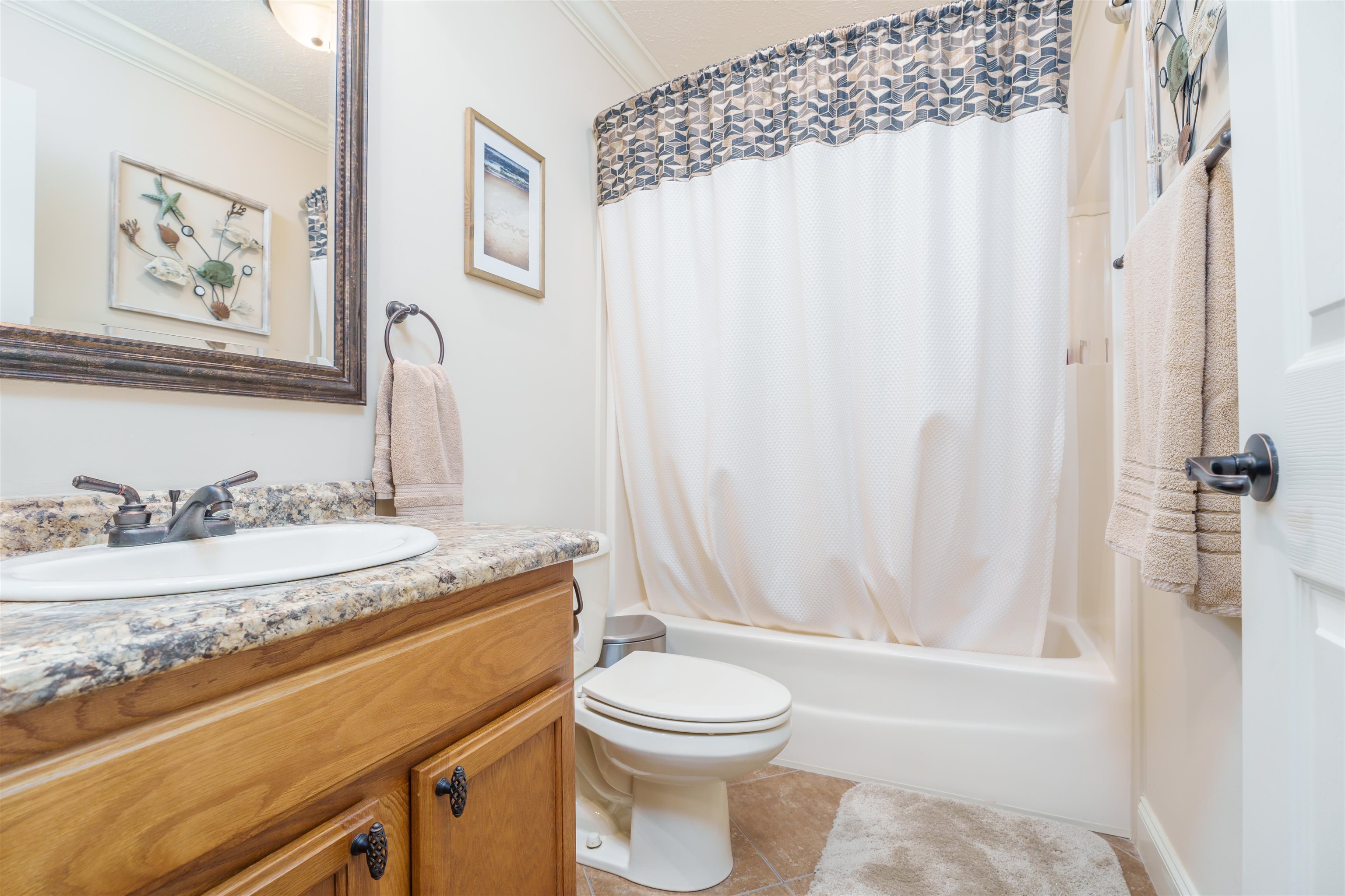 209 Hubert Court, Owensboro, Kentucky 42303, 3 Bedrooms Bedrooms, ,2 BathroomsBathrooms,Single Family Residence,For Sale,Hubert Court,89822