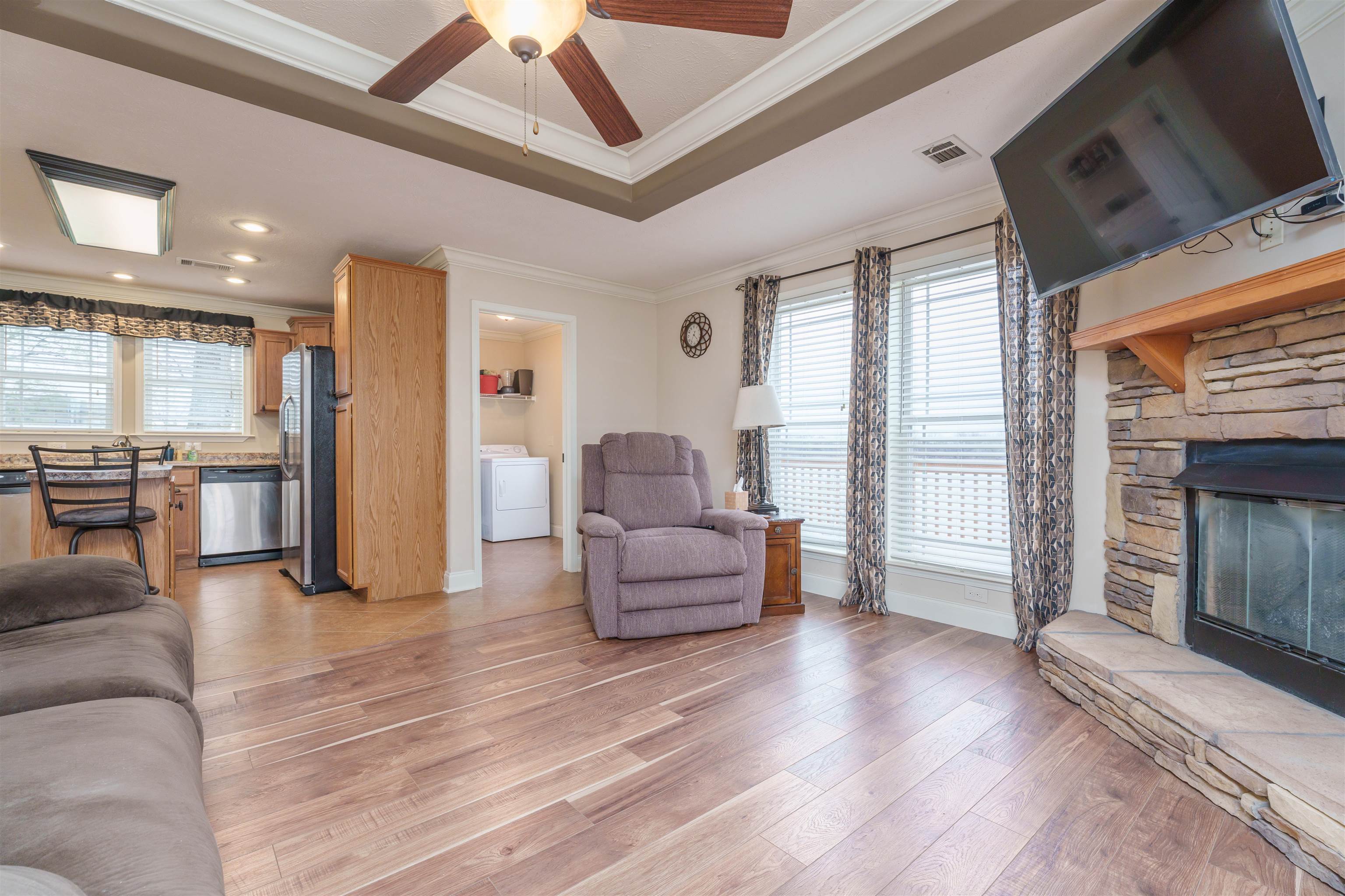 209 Hubert Court, Owensboro, Kentucky 42303, 3 Bedrooms Bedrooms, ,2 BathroomsBathrooms,Single Family Residence,For Sale,Hubert Court,89822