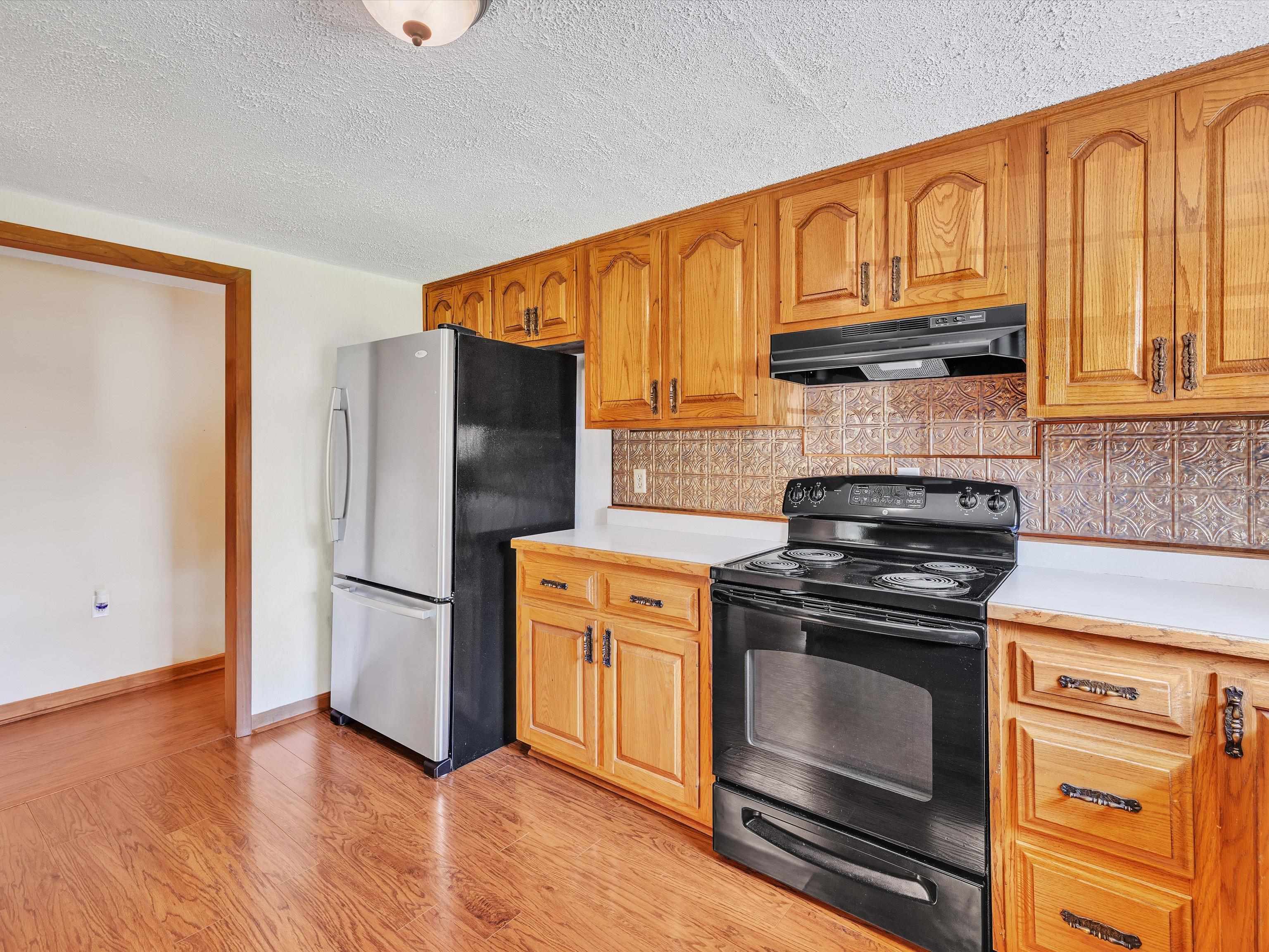 560 Allen Ln, Centertown, Kentucky 42328, 3 Bedrooms Bedrooms, ,2 BathroomsBathrooms,Single Family Residence,For Sale,Allen Ln,89824