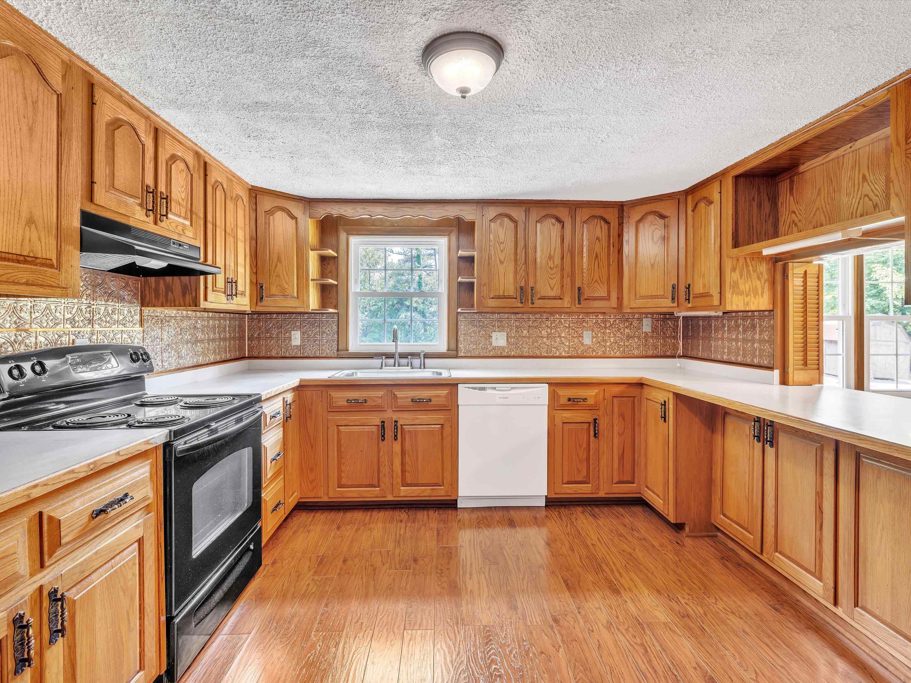 560 Allen Ln, Centertown, Kentucky 42328, 3 Bedrooms Bedrooms, ,2 BathroomsBathrooms,Single Family Residence,For Sale,Allen Ln,89824