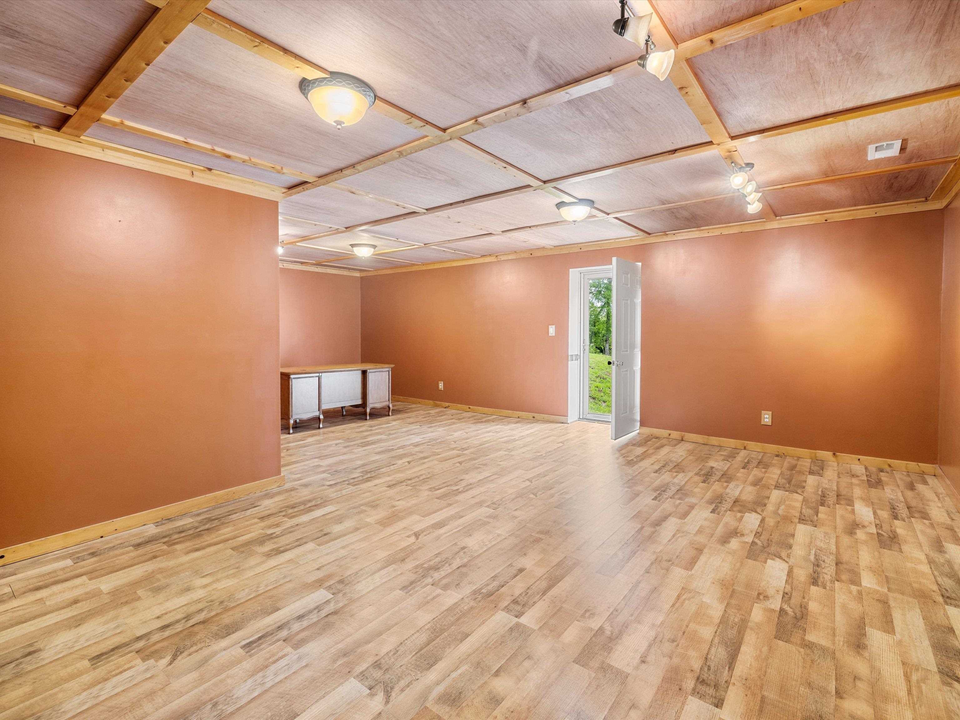 560 Allen Ln, Centertown, Kentucky 42328, 3 Bedrooms Bedrooms, ,2 BathroomsBathrooms,Single Family Residence,For Sale,Allen Ln,89824