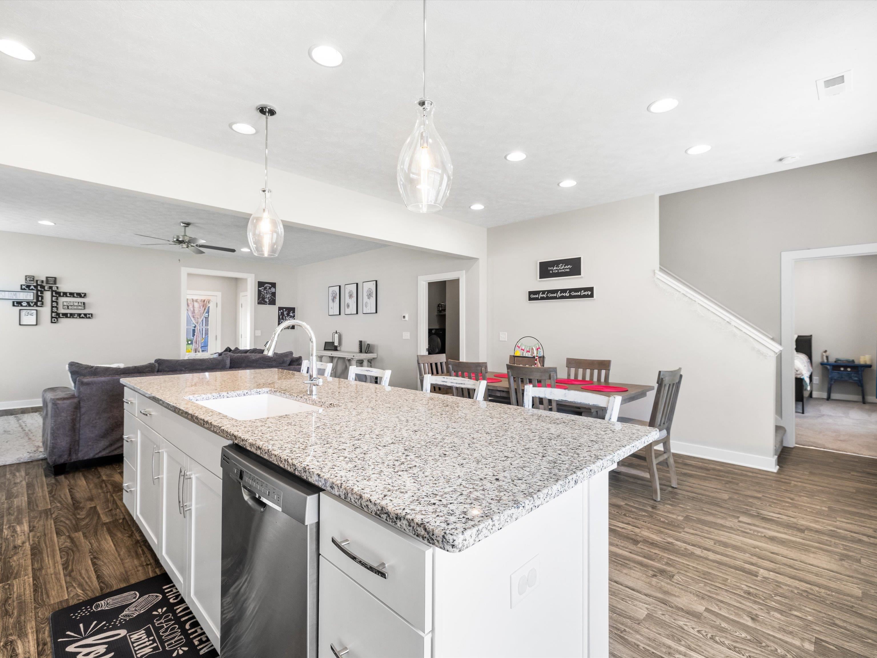 2450 Krauss Ct, Owensboro, Kentucky 42301, 4 Bedrooms Bedrooms, ,2 BathroomsBathrooms,Single Family Residence,For Sale,Krauss Ct,89828