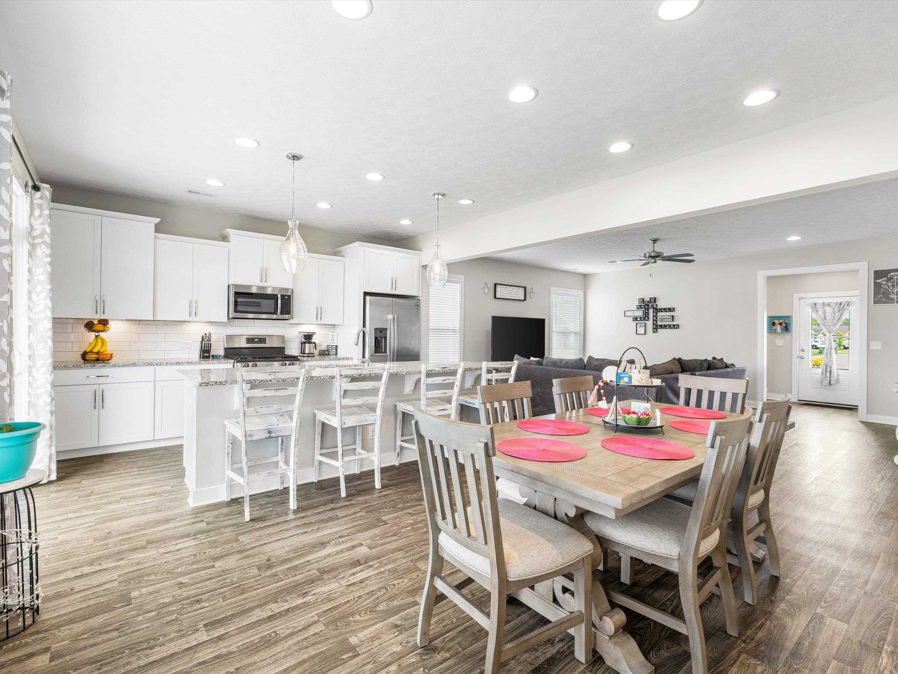 2450 Krauss Ct, Owensboro, Kentucky 42301, 4 Bedrooms Bedrooms, ,2 BathroomsBathrooms,Single Family Residence,For Sale,Krauss Ct,89828