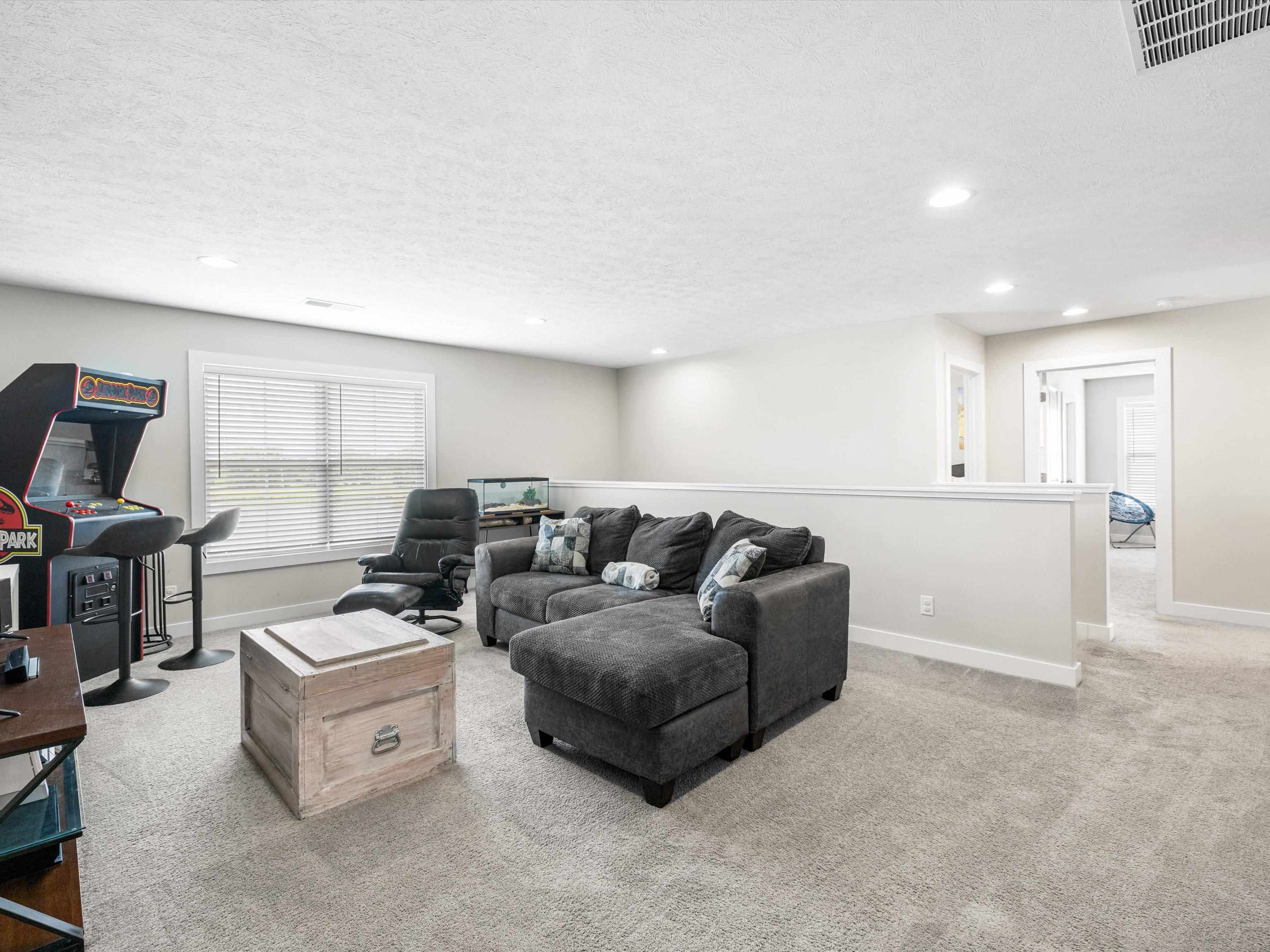 2450 Krauss Ct, Owensboro, Kentucky 42301, 4 Bedrooms Bedrooms, ,2 BathroomsBathrooms,Single Family Residence,For Sale,Krauss Ct,89828