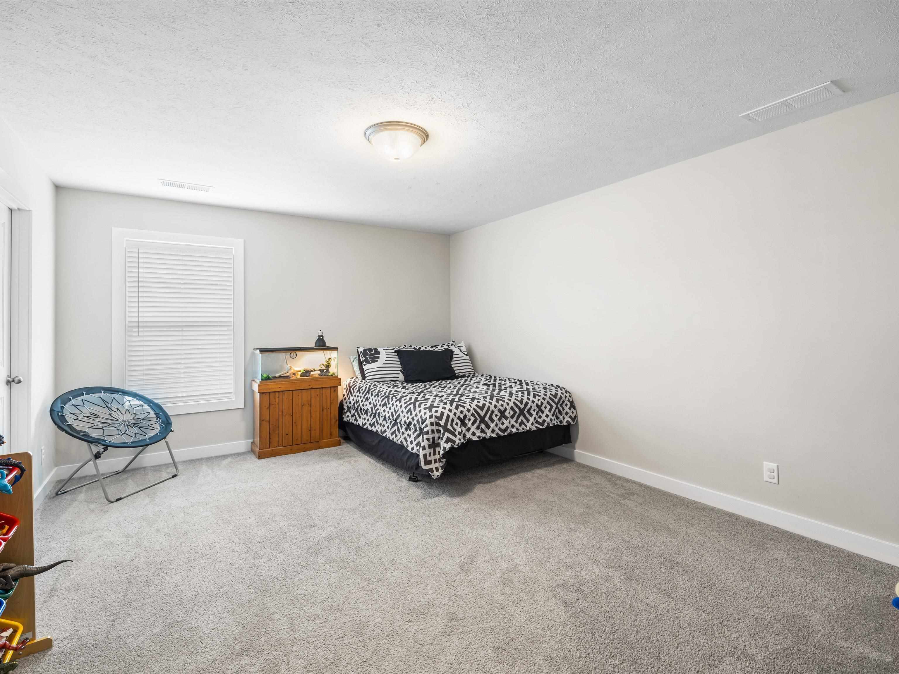 2450 Krauss Ct, Owensboro, Kentucky 42301, 4 Bedrooms Bedrooms, ,2 BathroomsBathrooms,Single Family Residence,For Sale,Krauss Ct,89828