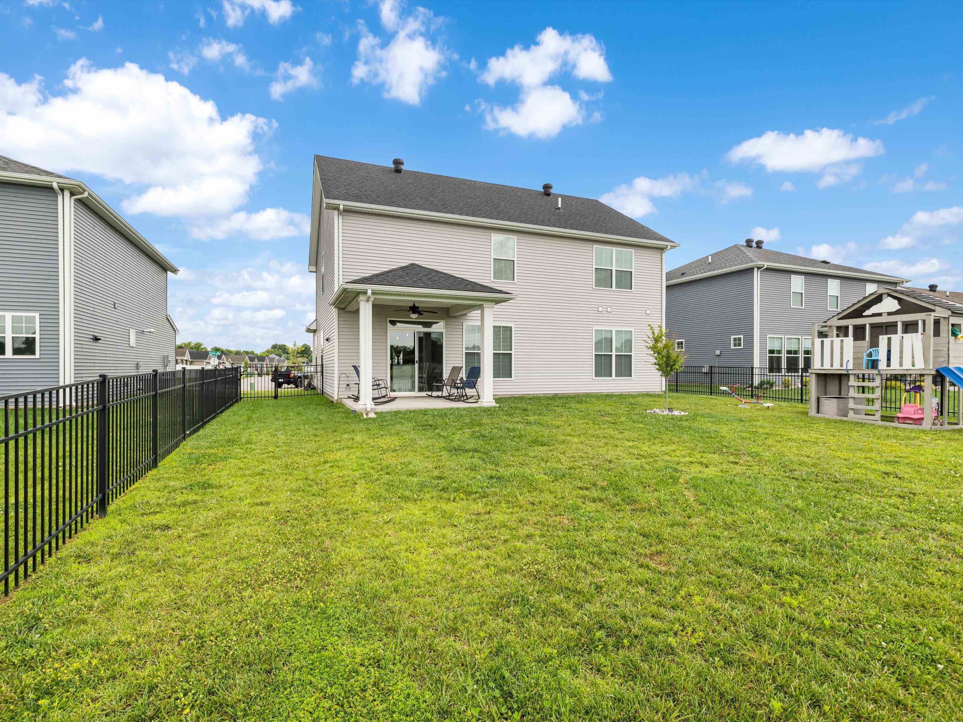 2450 Krauss Ct, Owensboro, Kentucky 42301, 4 Bedrooms Bedrooms, ,2 BathroomsBathrooms,Single Family Residence,For Sale,Krauss Ct,89828