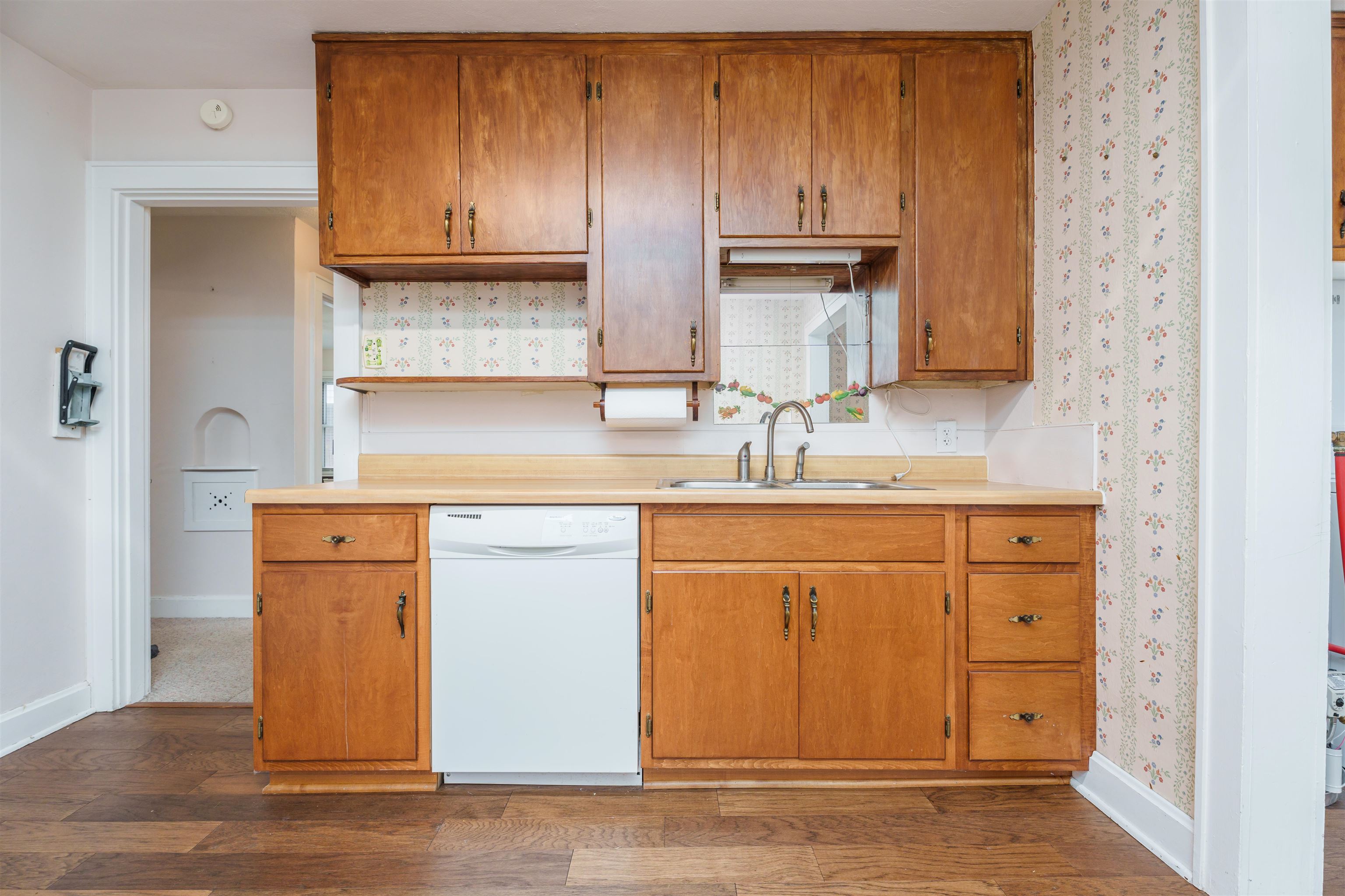 105 Legion Blvd E, Owensboro, Kentucky 42303, 2 Bedrooms Bedrooms, ,1 BathroomBathrooms,Single Family Residence,For Sale,Legion Blvd E,89830