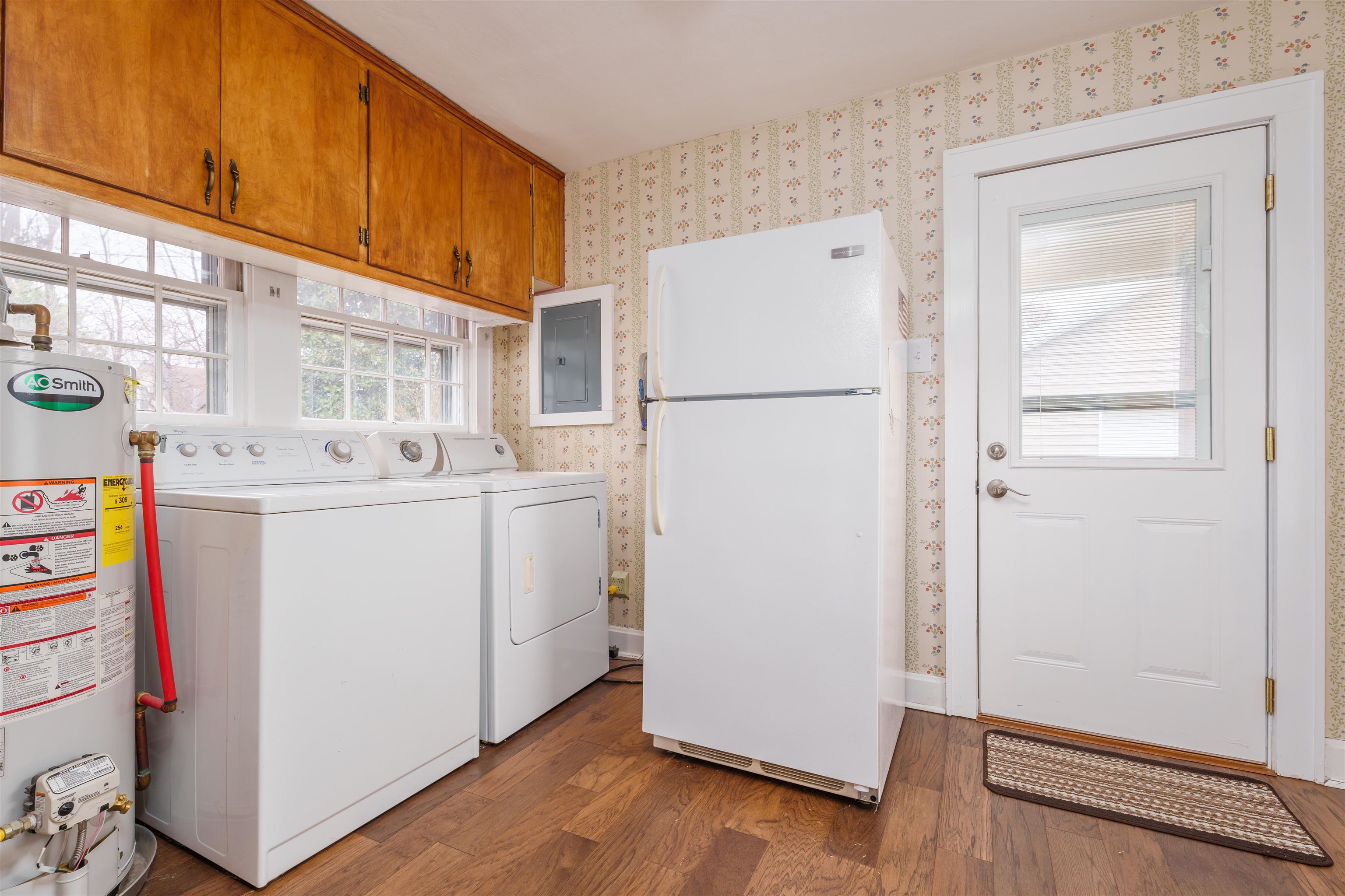 105 Legion Blvd E, Owensboro, Kentucky 42303, 2 Bedrooms Bedrooms, ,1 BathroomBathrooms,Single Family Residence,For Sale,Legion Blvd E,89830