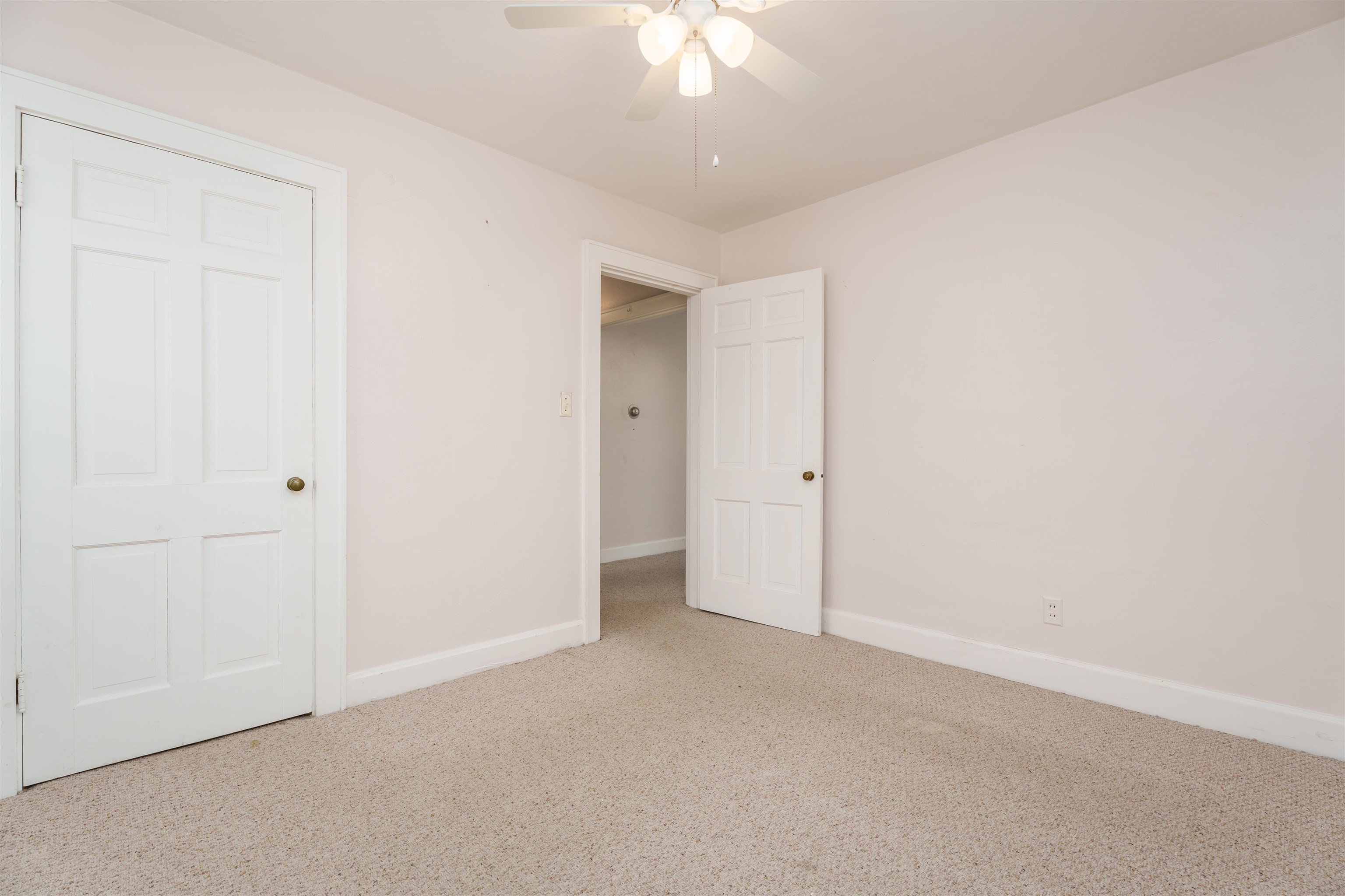 105 Legion Blvd E, Owensboro, Kentucky 42303, 2 Bedrooms Bedrooms, ,1 BathroomBathrooms,Single Family Residence,For Sale,Legion Blvd E,89830