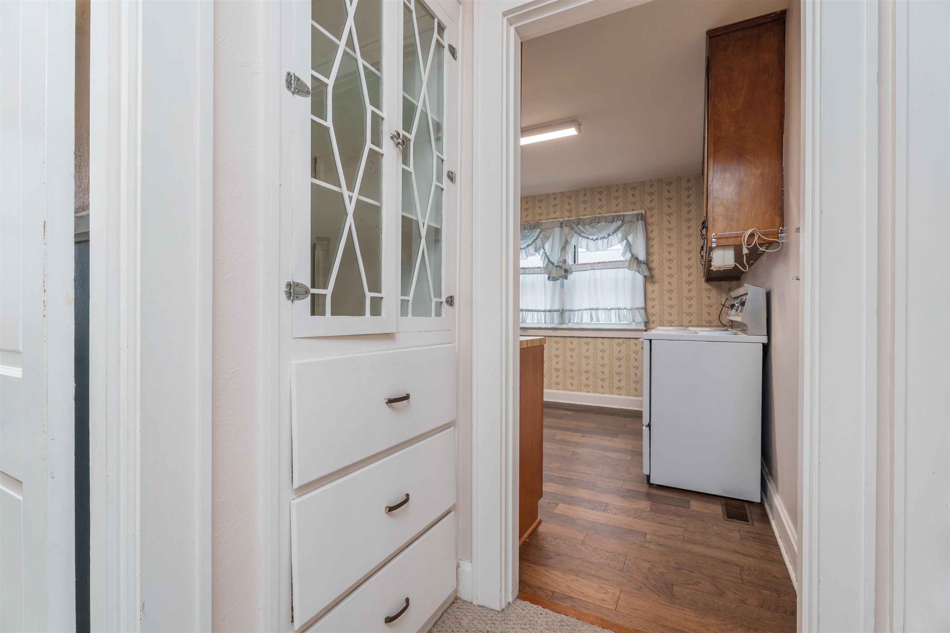 105 Legion Blvd E, Owensboro, Kentucky 42303, 2 Bedrooms Bedrooms, ,1 BathroomBathrooms,Single Family Residence,For Sale,Legion Blvd E,89830