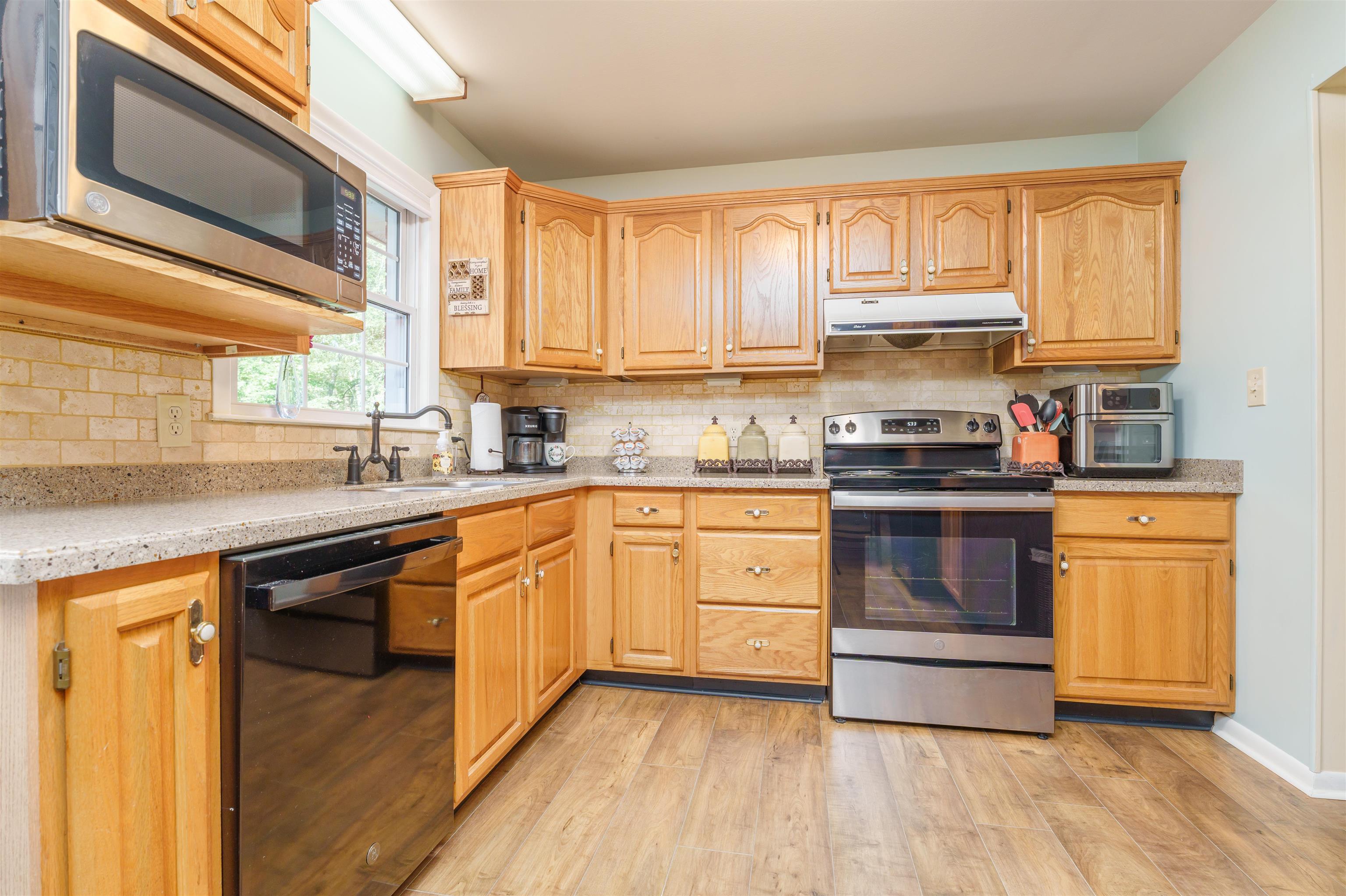 7559 Jack Hinton Road, Philpot, Kentucky 42366, 3 Bedrooms Bedrooms, ,2 BathroomsBathrooms,Single Family Residence,For Sale,Jack Hinton Road,89834