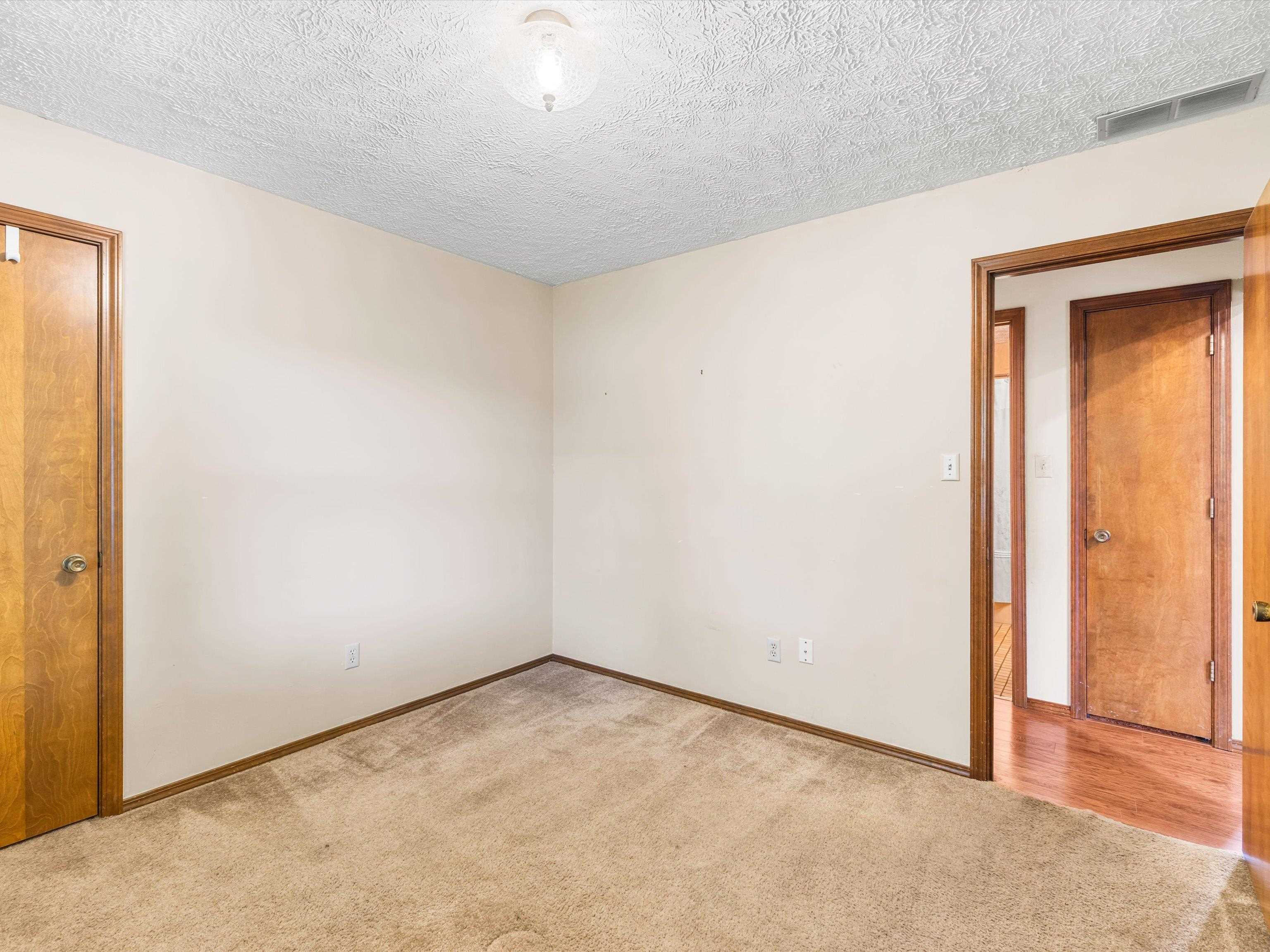 3552 Bold Forbes Way, Owensboro, Kentucky 42303-2415, 3 Bedrooms Bedrooms, ,2 BathroomsBathrooms,Single Family Residence,For Sale,Bold Forbes Way,89835