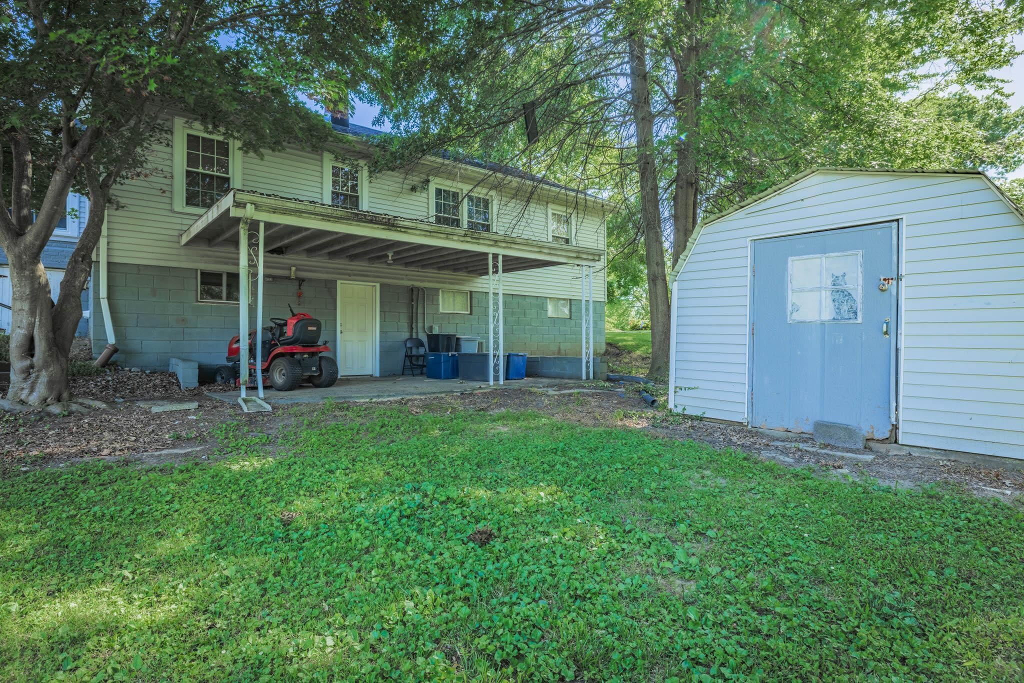 1075 Madison Street, Hawesville, Kentucky 42348, 3 Bedrooms Bedrooms, ,2 BathroomsBathrooms,Single Family Residence,For Sale,Madison Street,89836