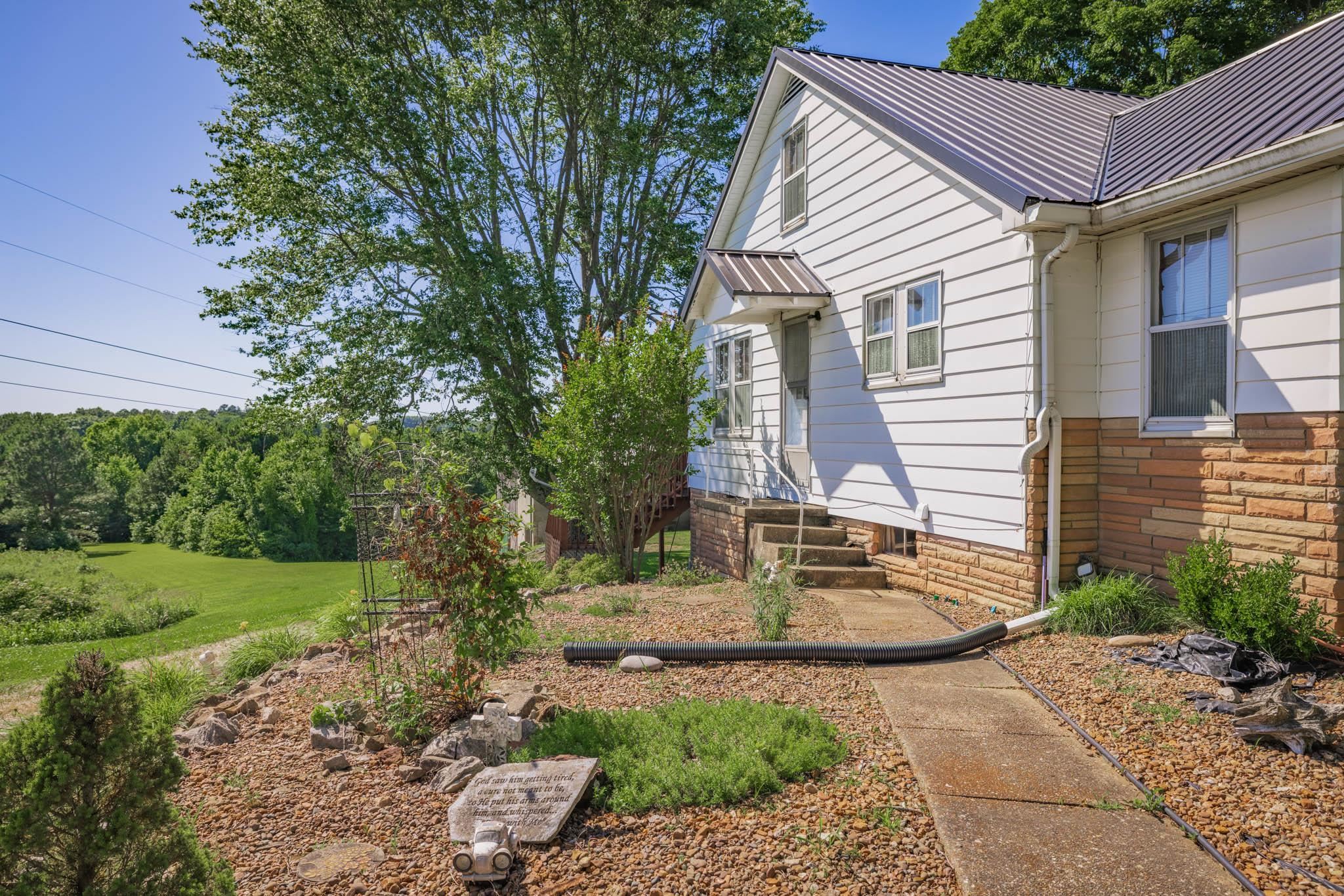 1665 State Route 1389, Hawesville, Kentucky 42348, 3 Bedrooms Bedrooms, ,1 BathroomBathrooms,Single Family Residence,For Sale,State Route 1389,89837