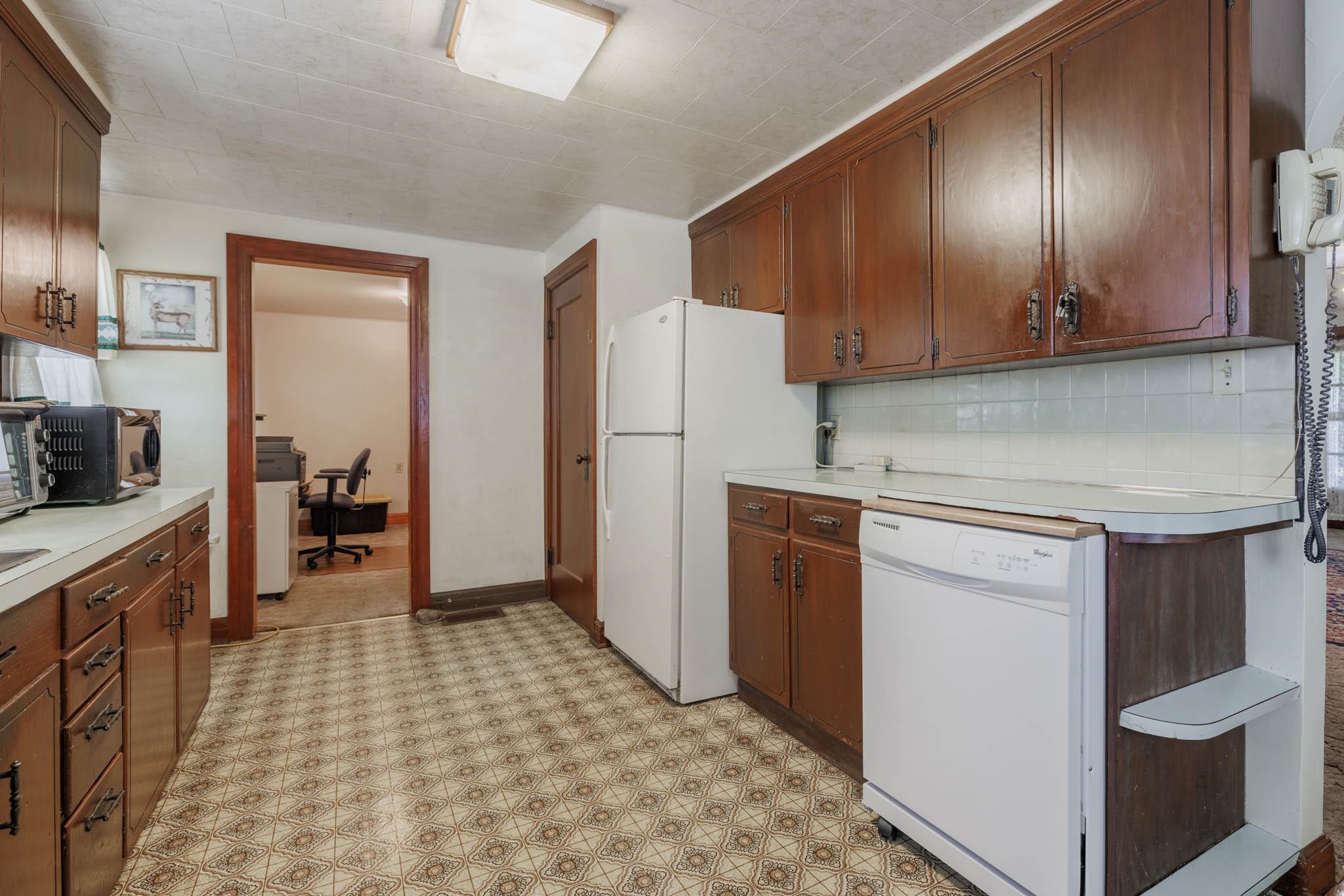 1665 State Route 1389, Hawesville, Kentucky 42348, 3 Bedrooms Bedrooms, ,1 BathroomBathrooms,Single Family Residence,For Sale,State Route 1389,89837