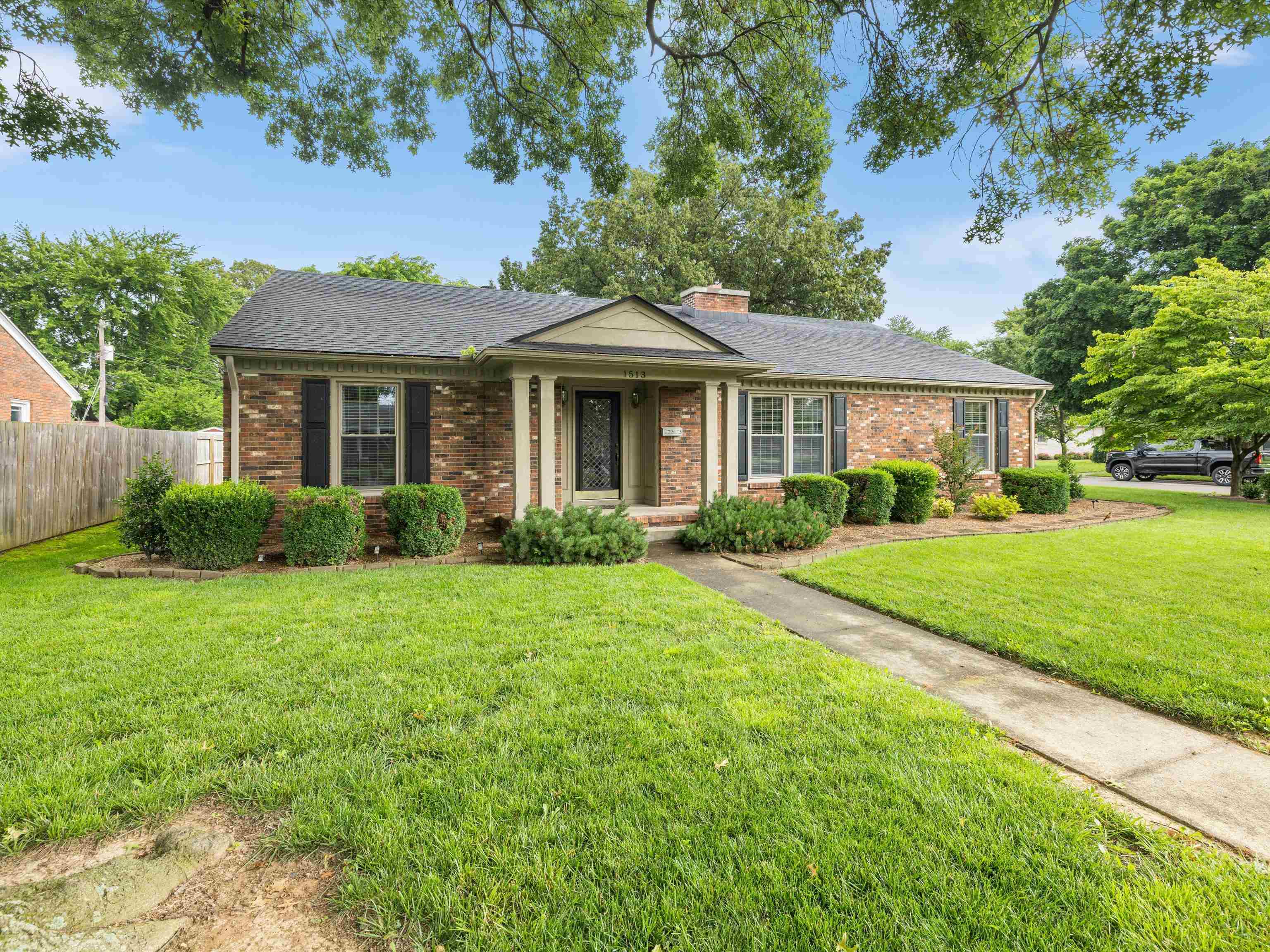 1513 Tamarack Road, Owensboro, Kentucky 42301, 3 Bedrooms Bedrooms, ,2 BathroomsBathrooms,Single Family Residence,For Sale,Tamarack Road,89838