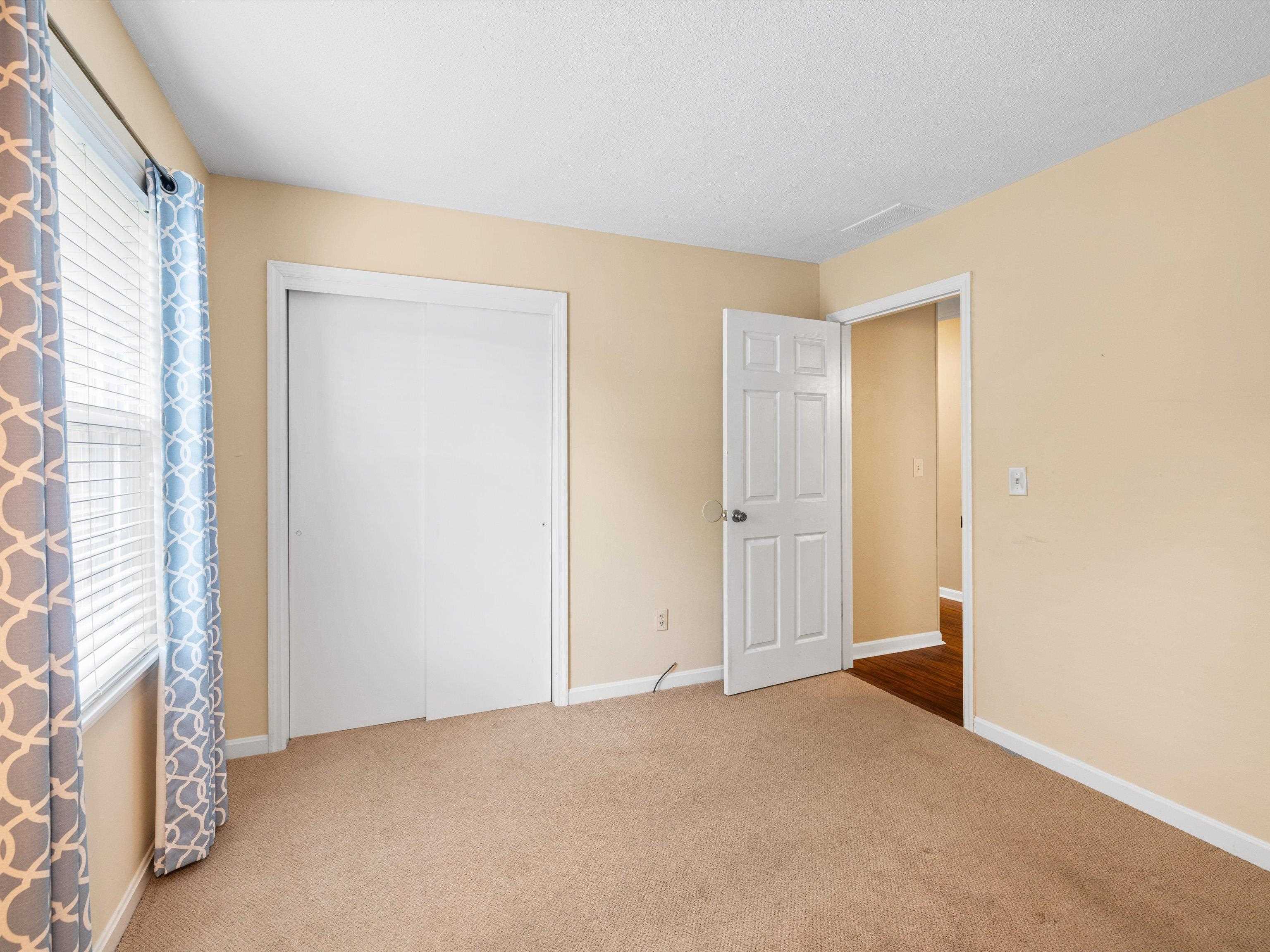 1513 Tamarack Road, Owensboro, Kentucky 42301, 3 Bedrooms Bedrooms, ,2 BathroomsBathrooms,Single Family Residence,For Sale,Tamarack Road,89838
