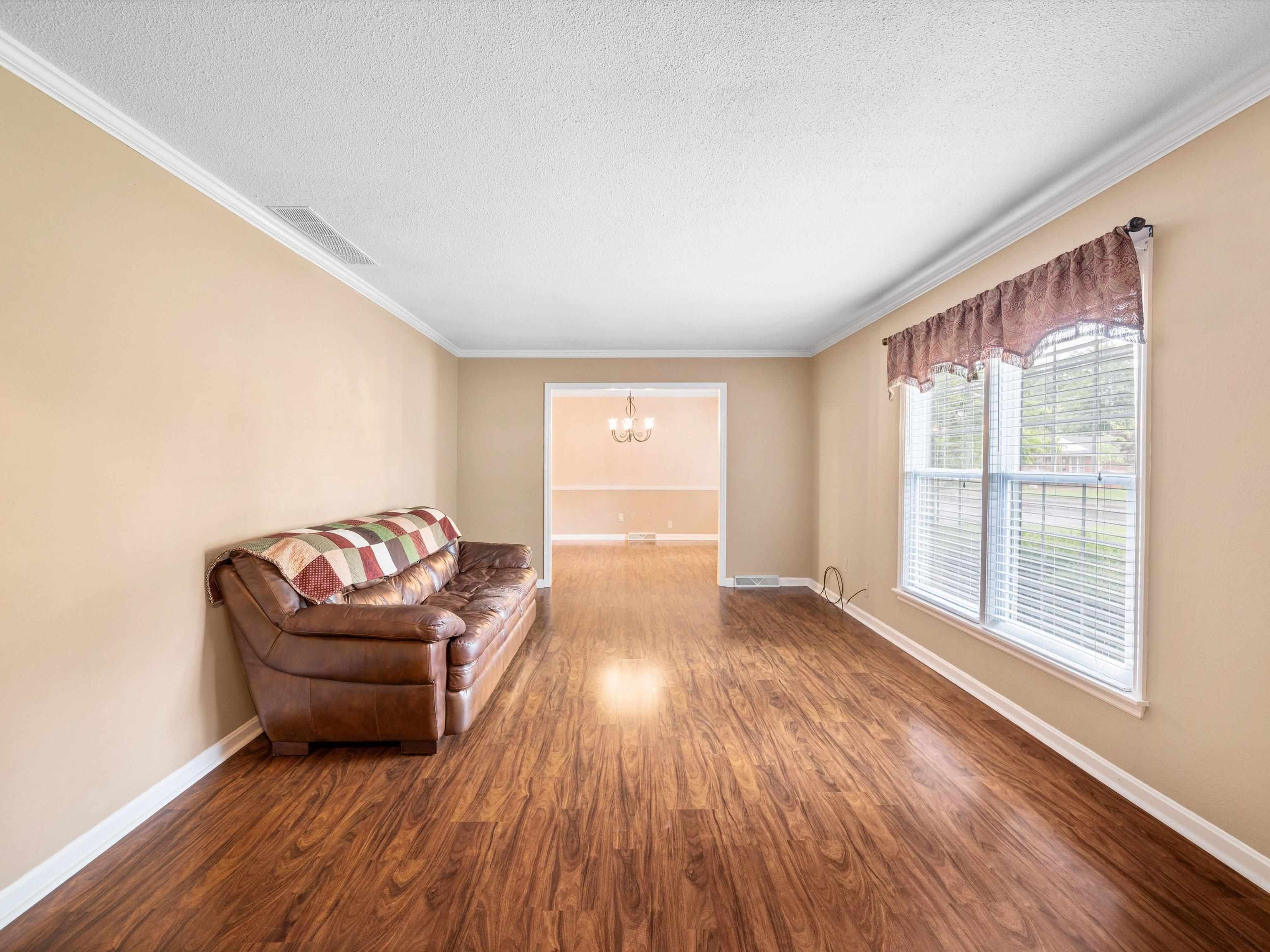 1513 Tamarack Road, Owensboro, Kentucky 42301, 3 Bedrooms Bedrooms, ,2 BathroomsBathrooms,Single Family Residence,For Sale,Tamarack Road,89838
