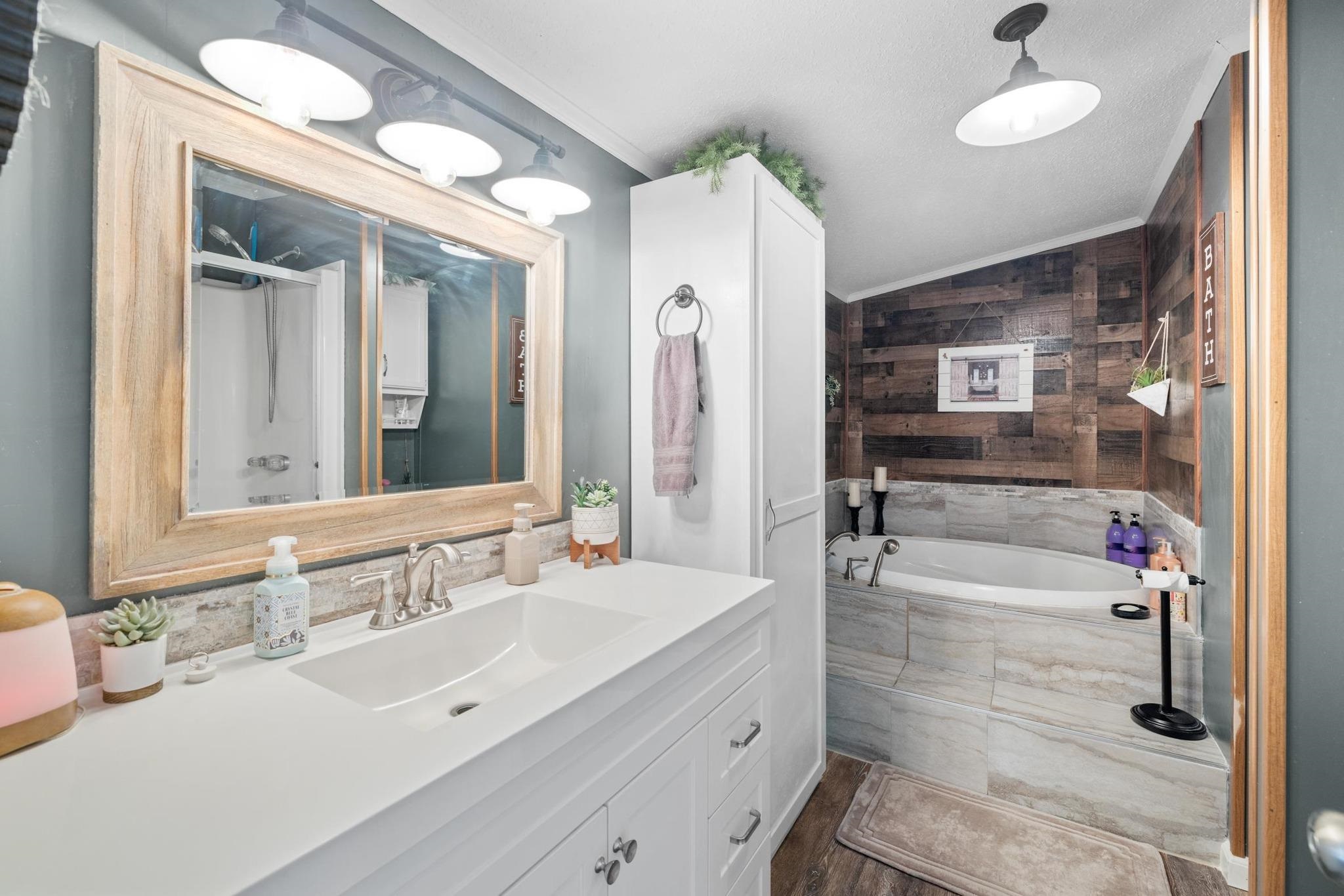 1050 Bates Hollow Road, Reynolds Station, Kentucky 42368, 3 Bedrooms Bedrooms, ,2 BathroomsBathrooms,Manufactured Home,For Sale,Bates Hollow Road,89839
