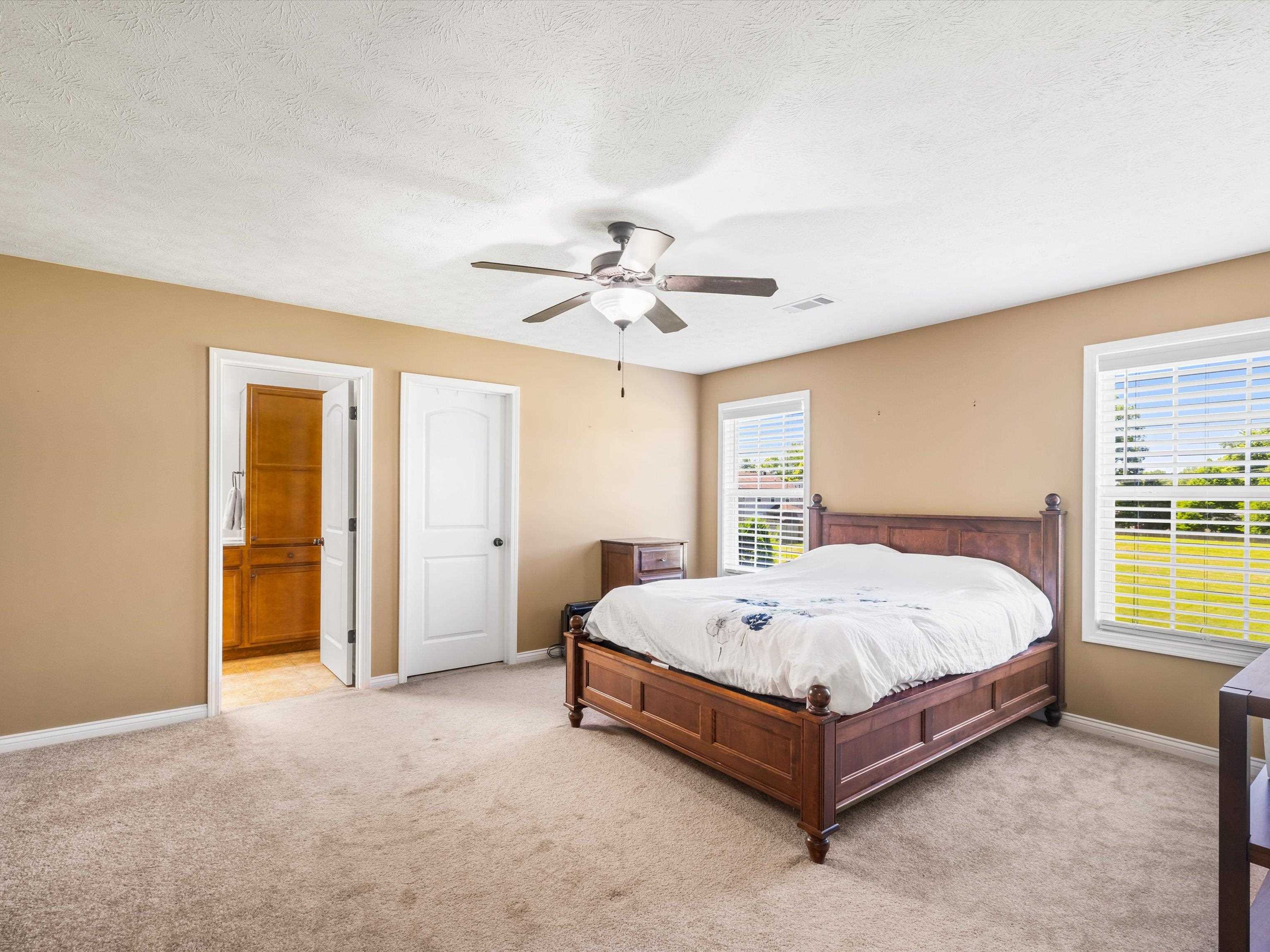 2700 Summer Point Ct, Owensboro, Kentucky 42303, 3 Bedrooms Bedrooms, ,2 BathroomsBathrooms,Single Family Residence,For Sale,Summer Point Ct,89840